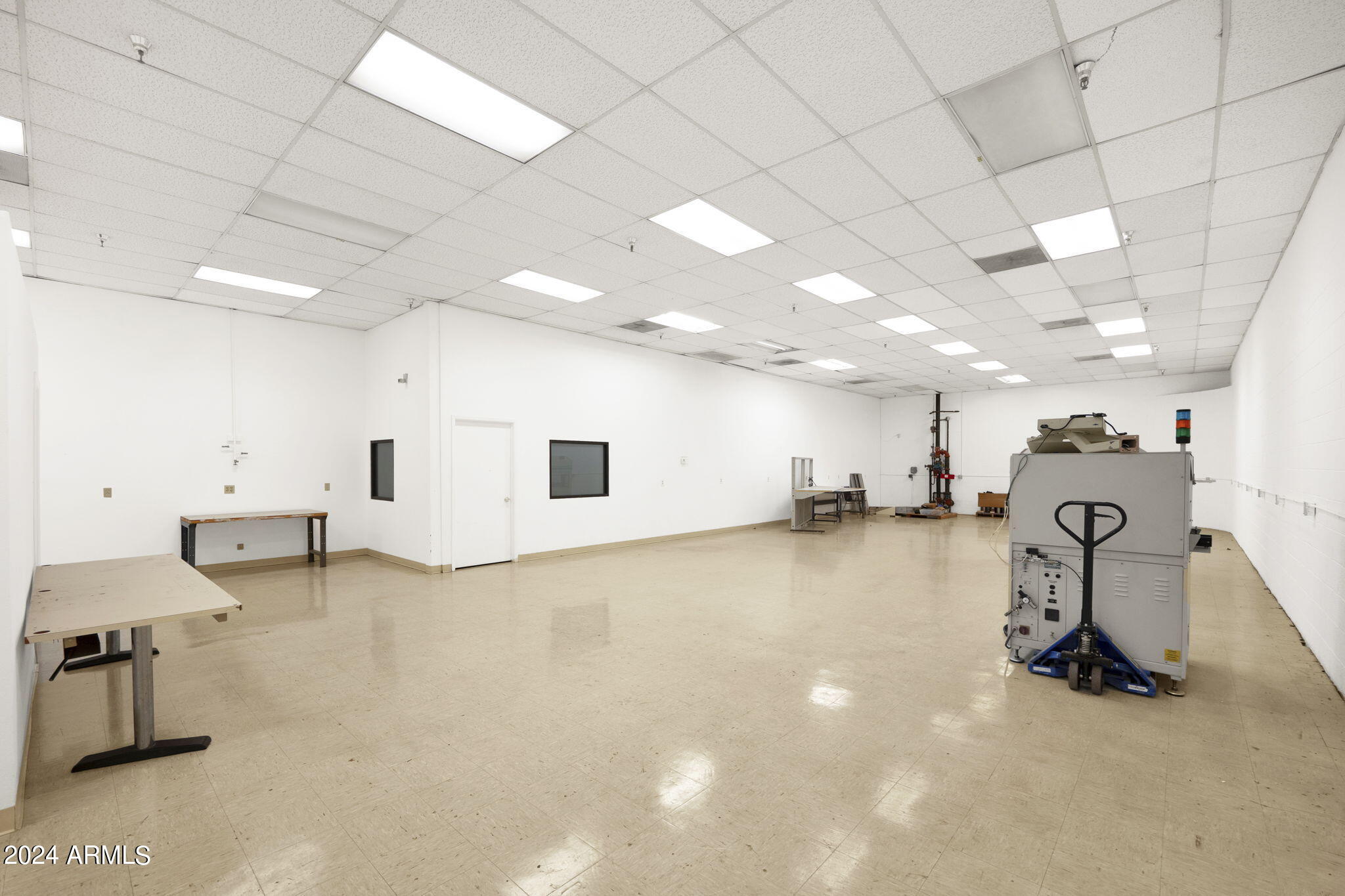 HOHOKAM INDUSTRIAL PARK - Commercial Sale