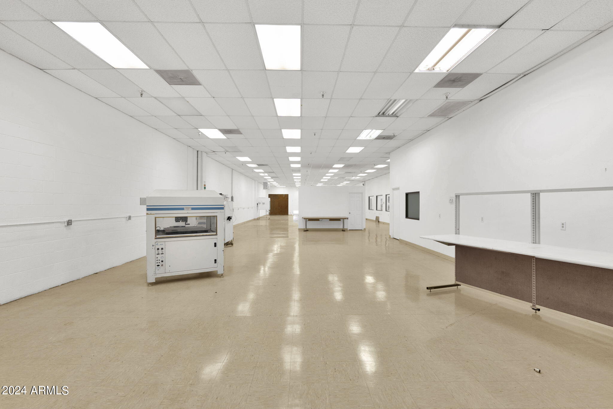 HOHOKAM INDUSTRIAL PARK - Commercial Sale