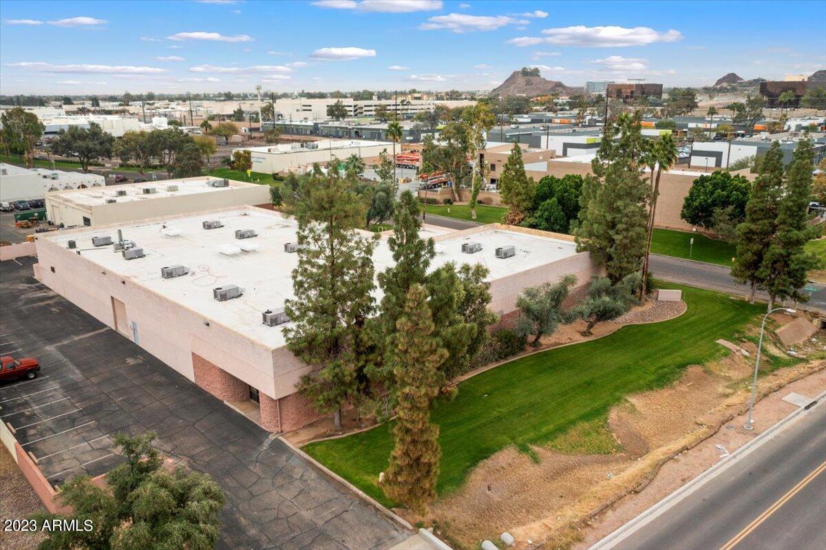 HOHOKAM INDUSTRIAL PARK - Commercial Sale
