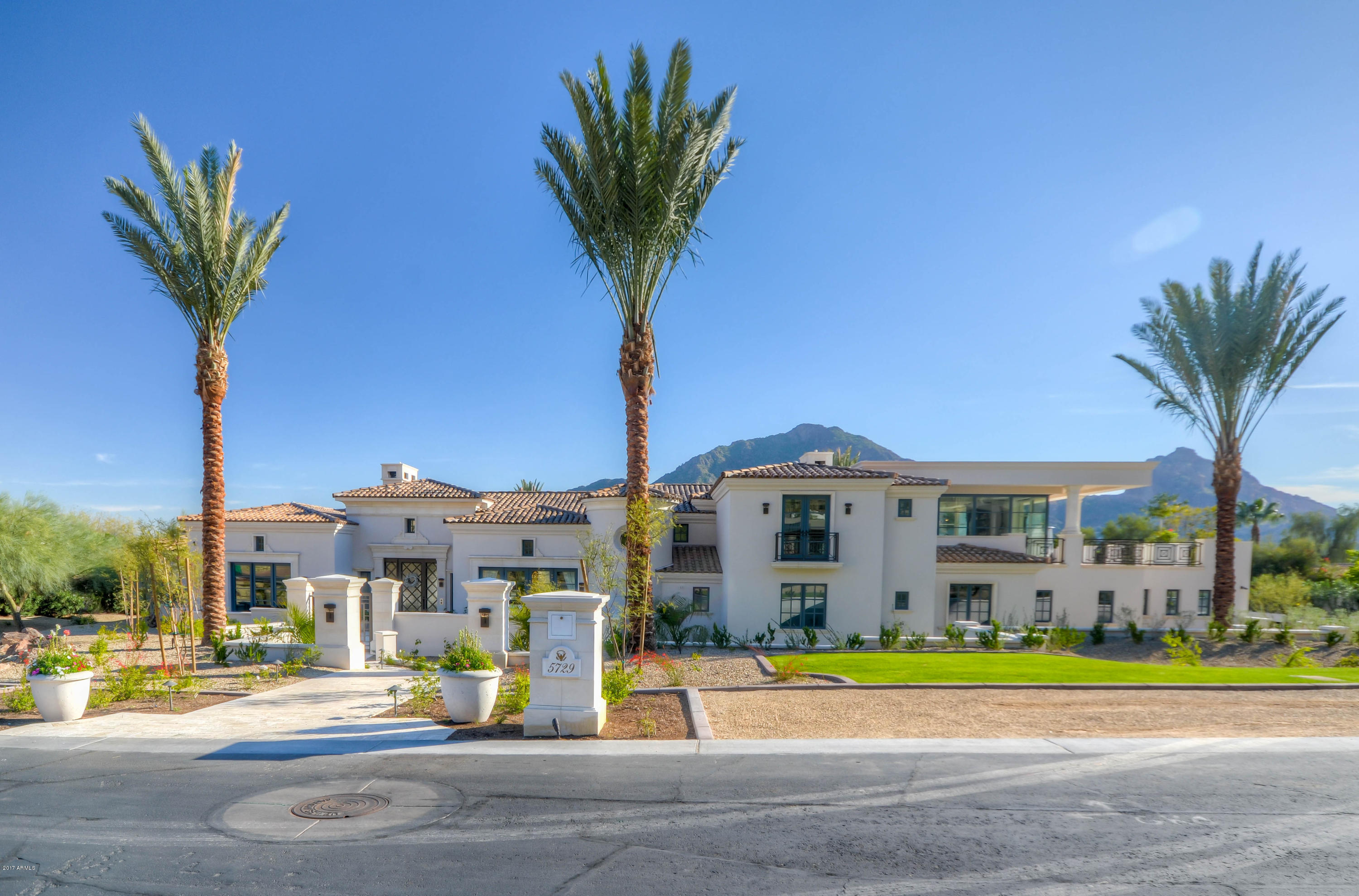 CLUB ESTATES - Residential