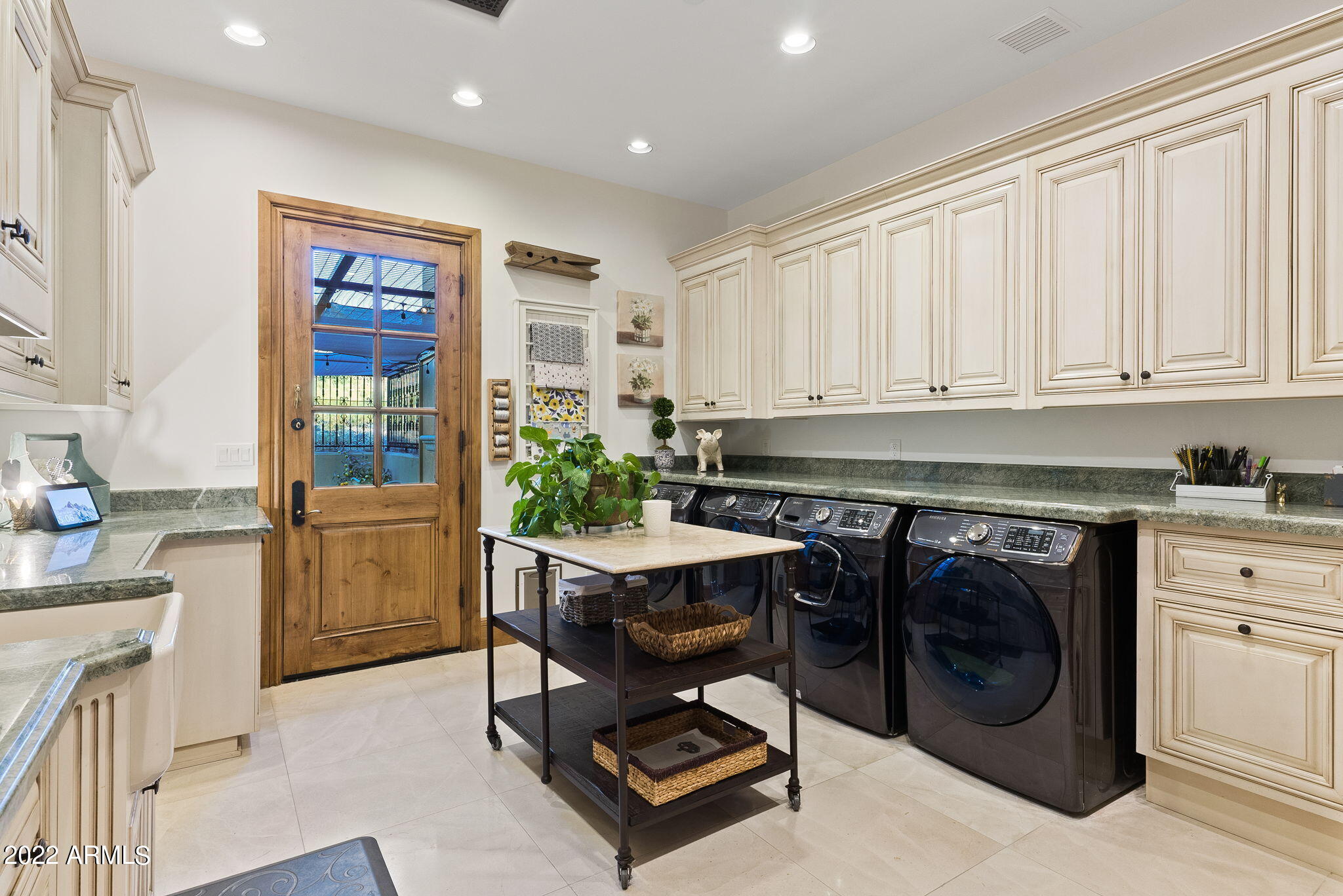 SILVERLEAF - Residential