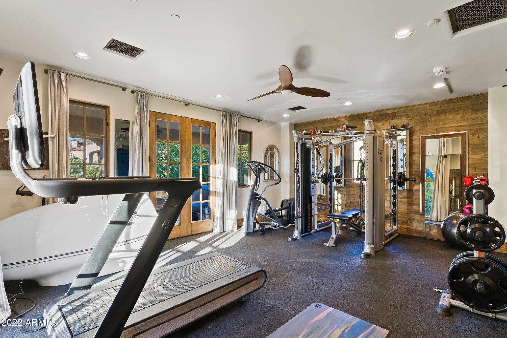 SILVERLEAF - Residential