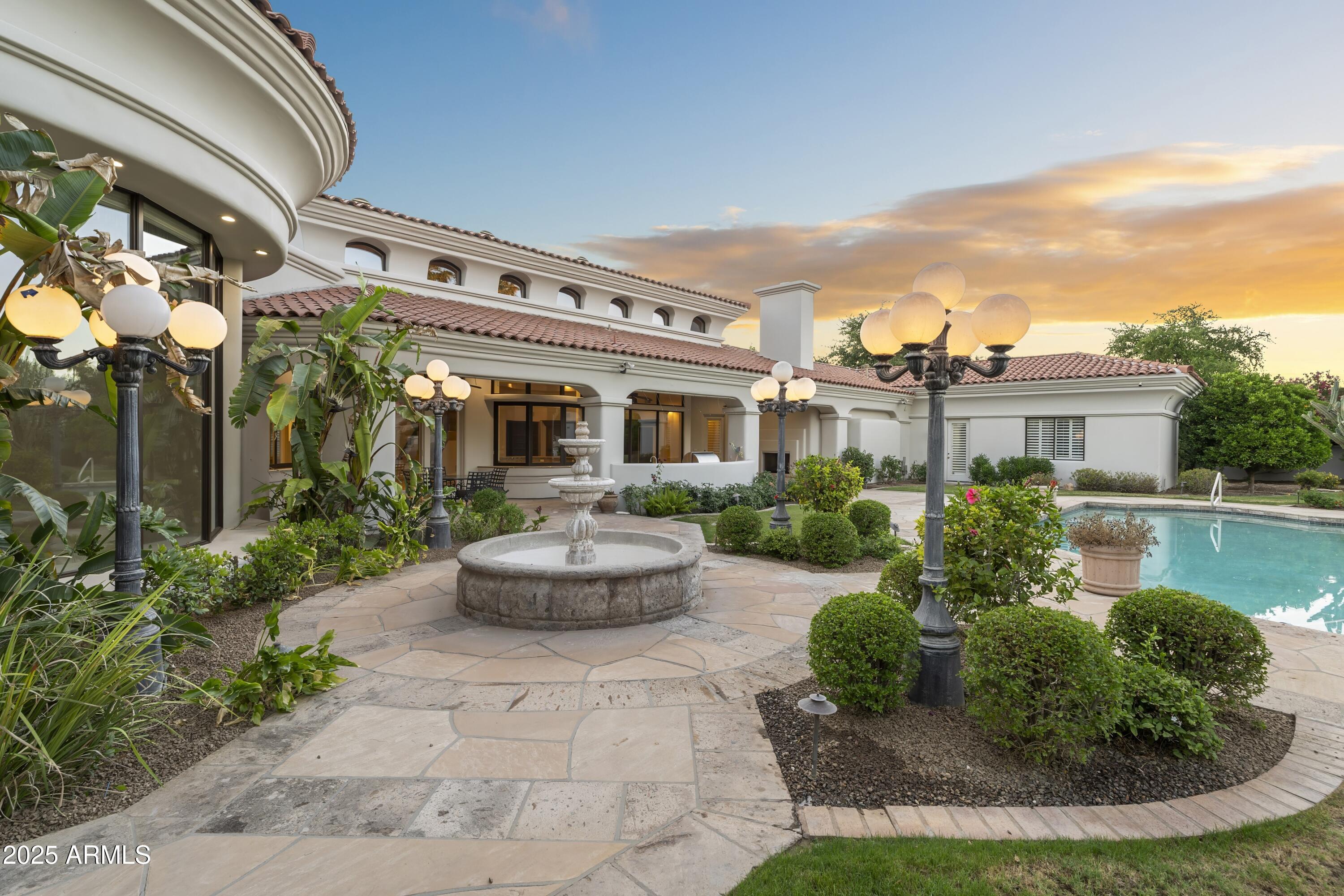 CAMELBACK COUNTRY ESTATES - Residential