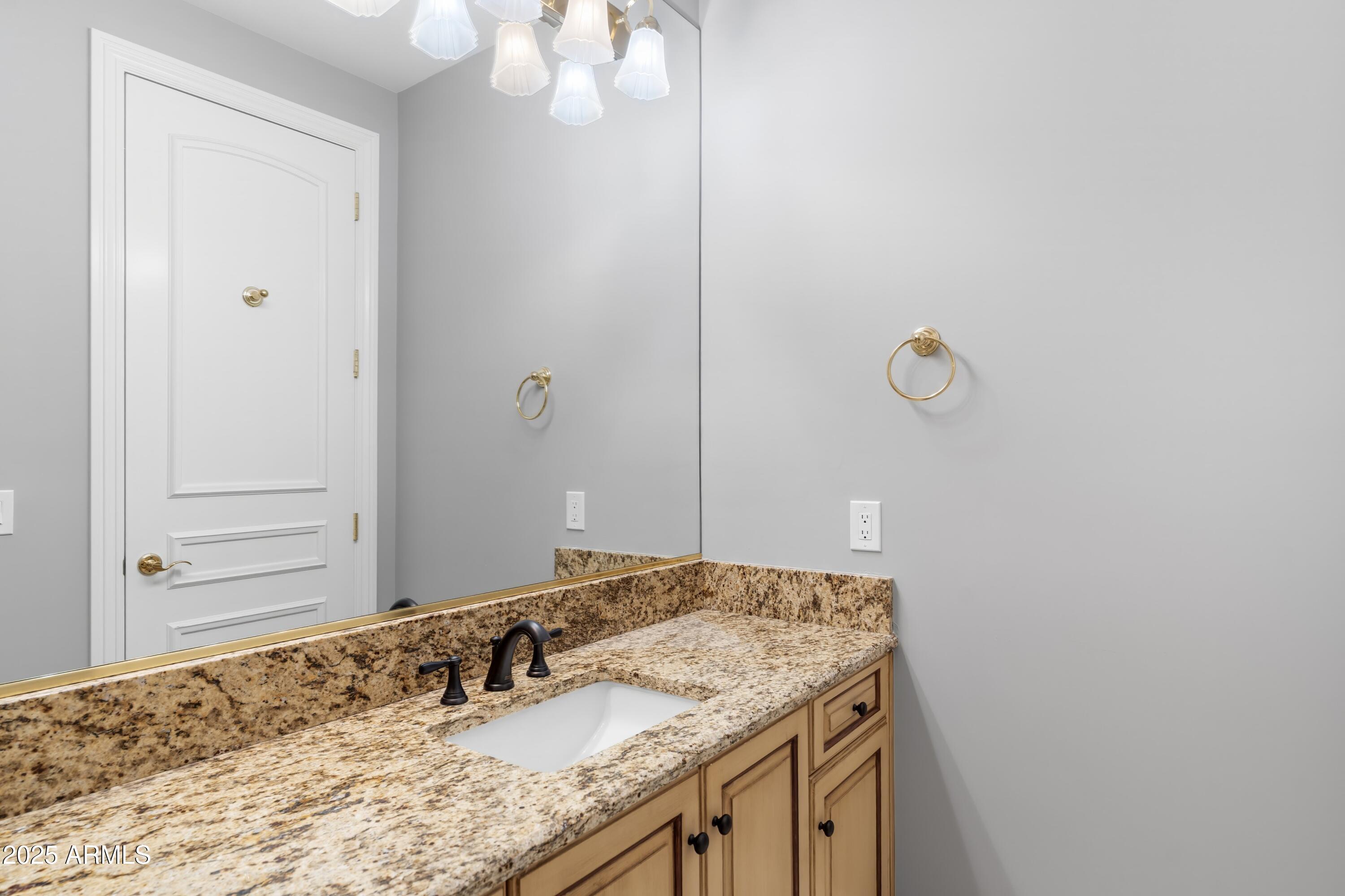 CAMELBACK COUNTRY ESTATES - Residential