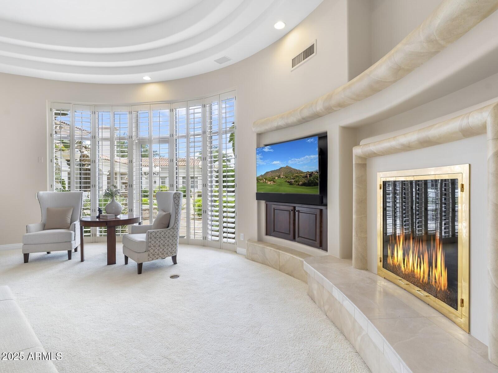 CAMELBACK COUNTRY ESTATES - Residential