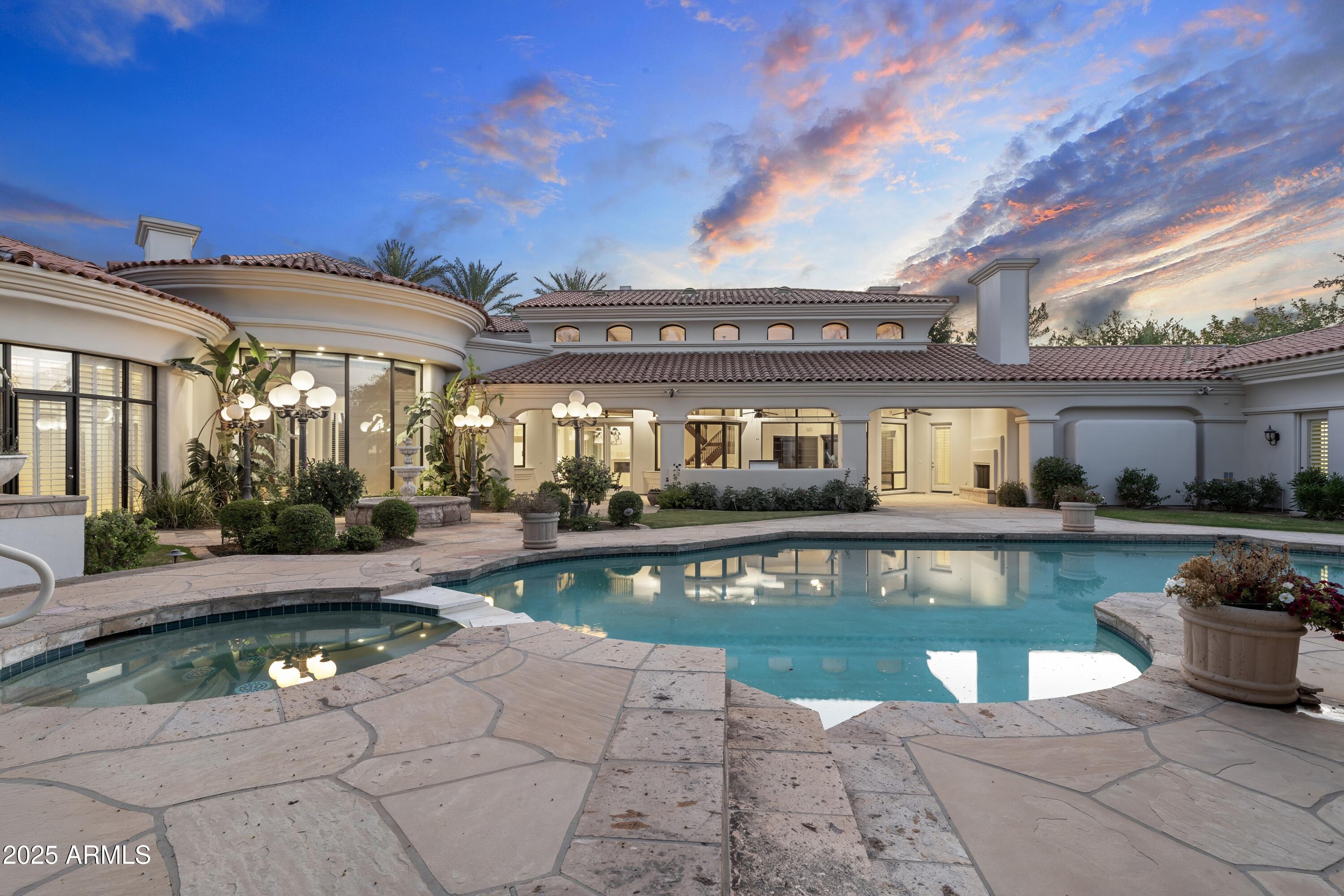 CAMELBACK COUNTRY ESTATES - Residential