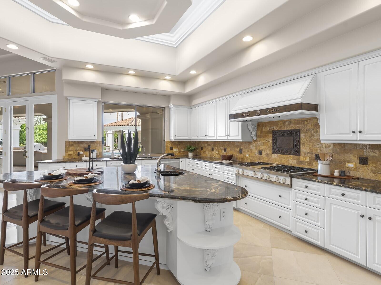 CAMELBACK COUNTRY ESTATES - Residential