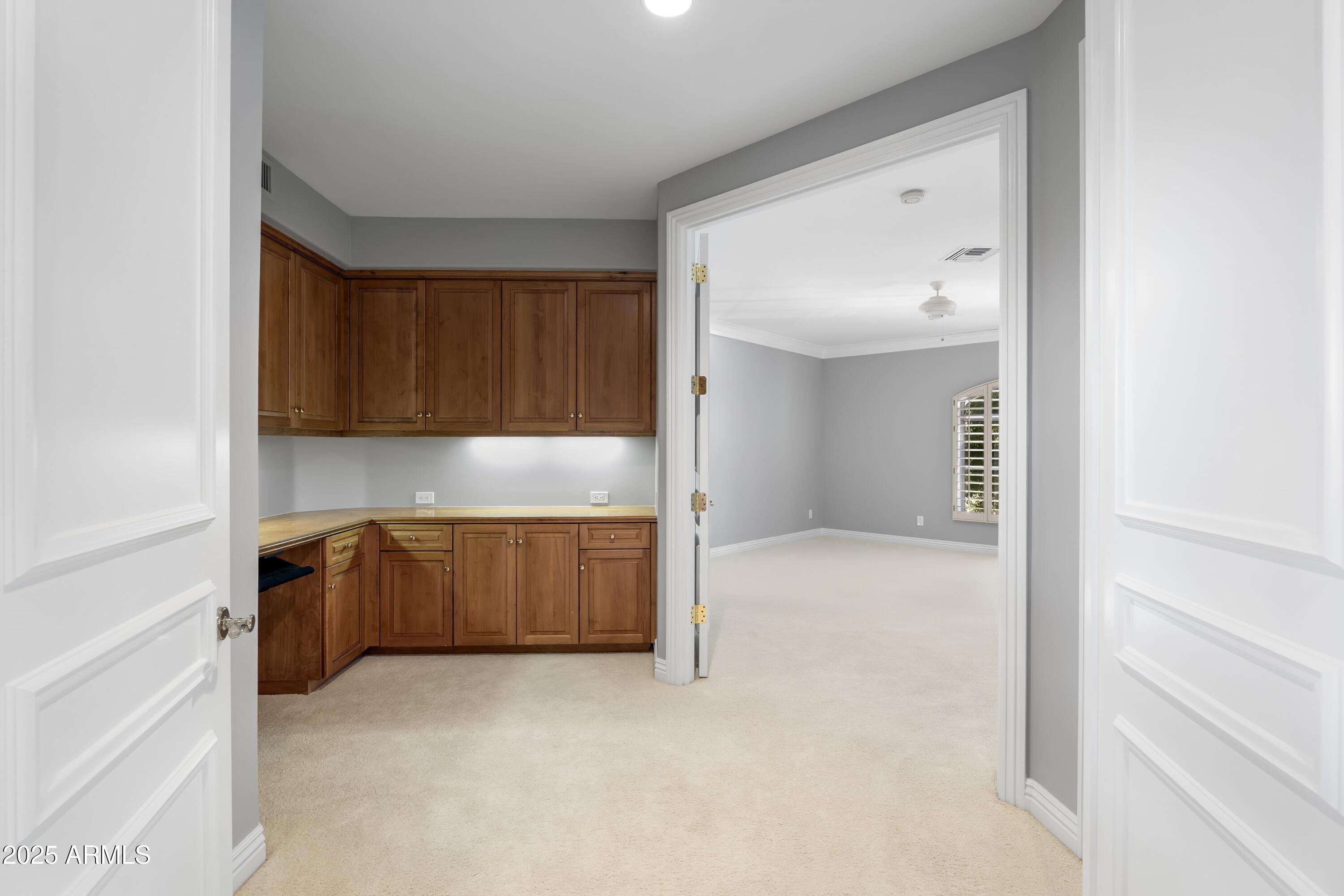 CAMELBACK COUNTRY ESTATES - Residential