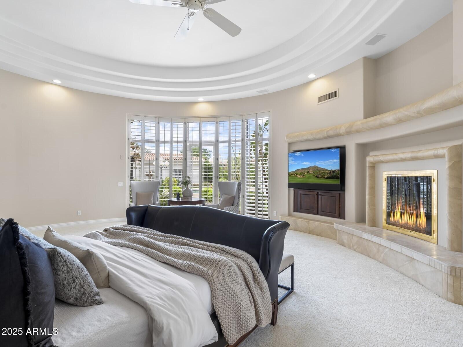 CAMELBACK COUNTRY ESTATES - Residential