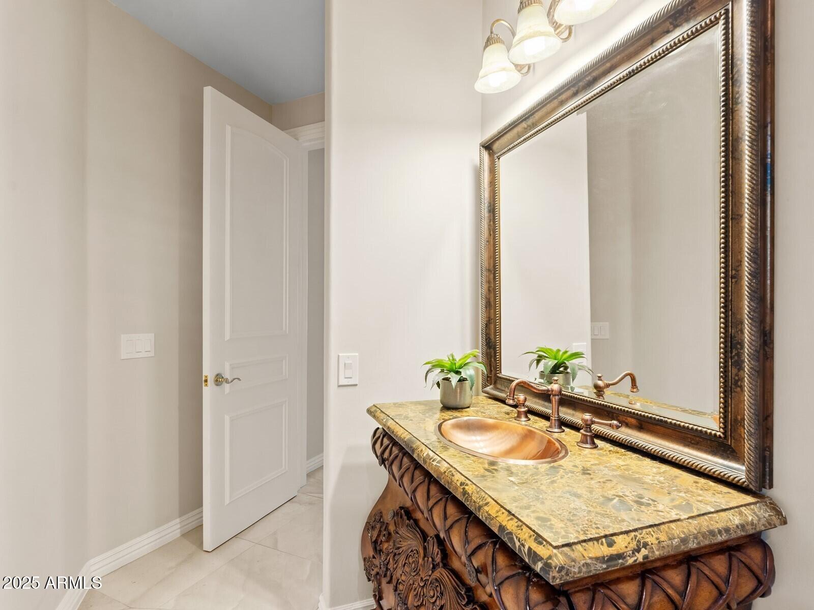 CAMELBACK COUNTRY ESTATES - Residential