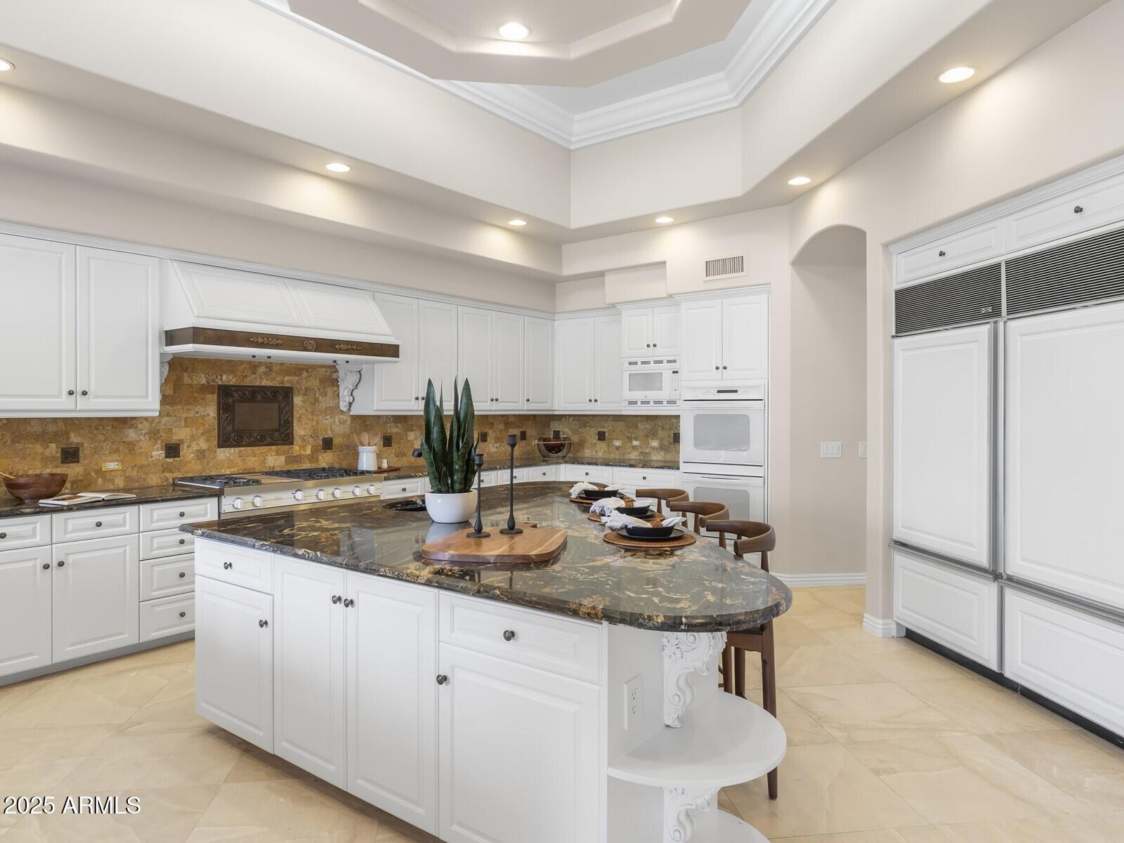 CAMELBACK COUNTRY ESTATES - Residential