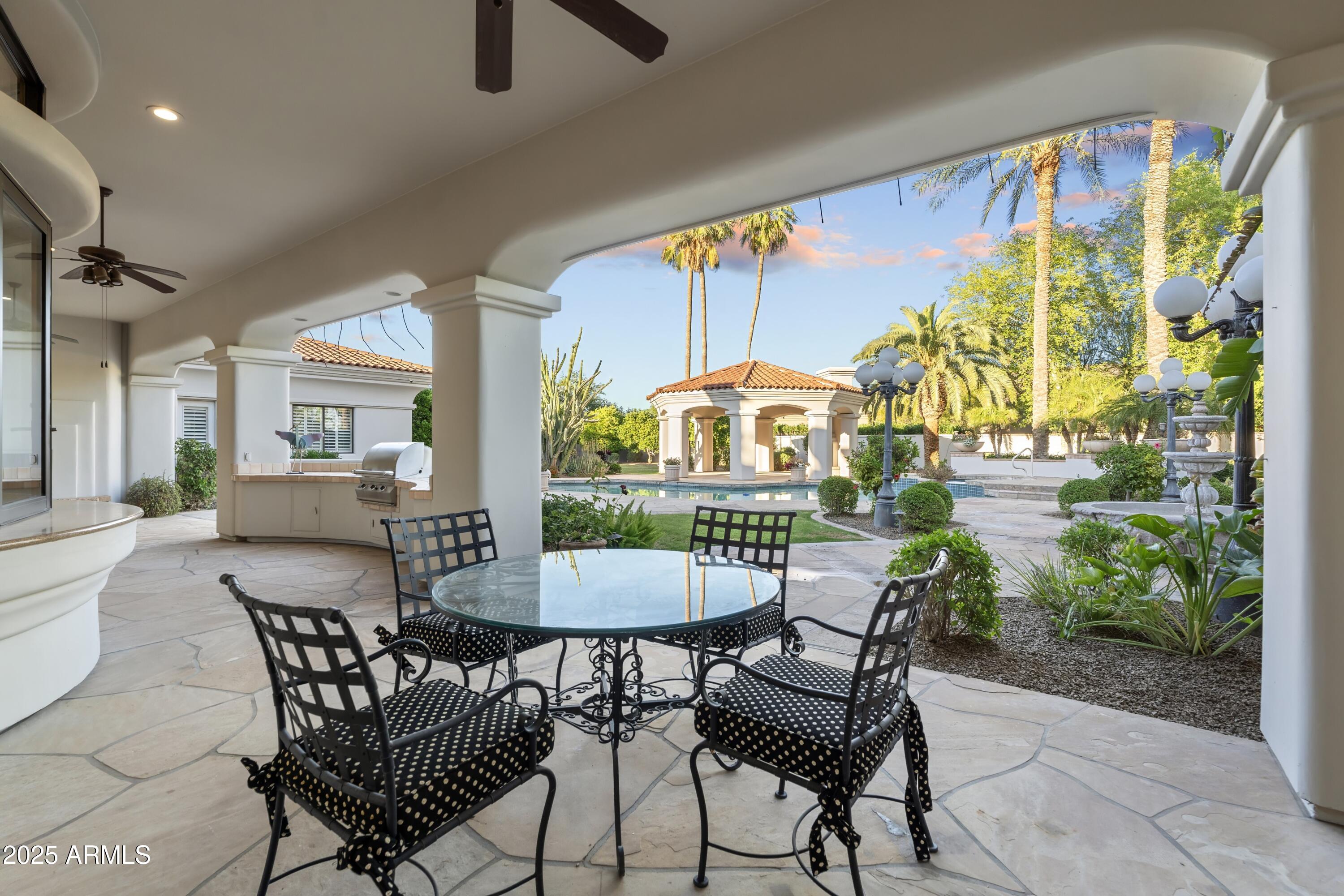 CAMELBACK COUNTRY ESTATES - Residential