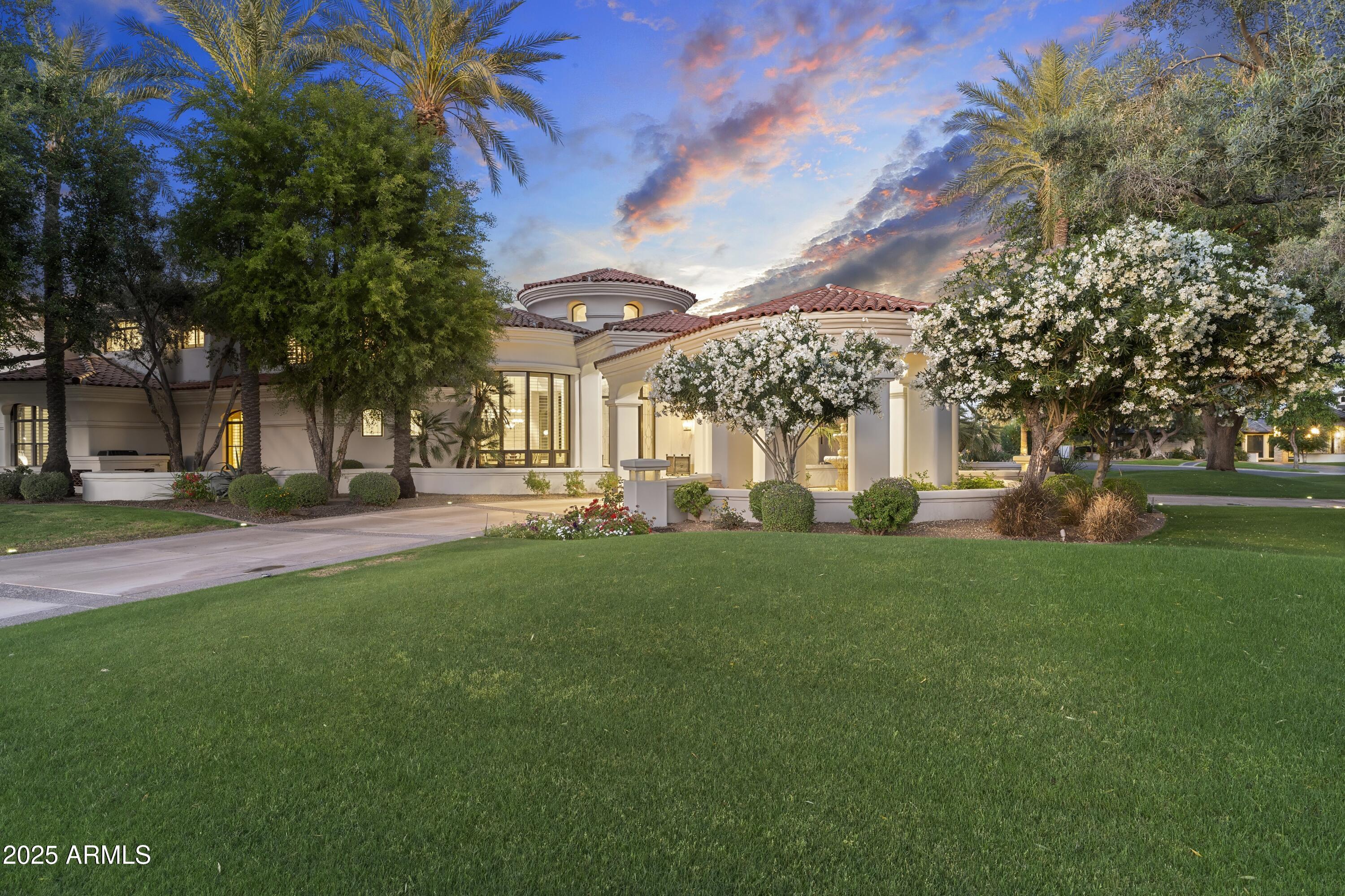 CAMELBACK COUNTRY ESTATES - Residential