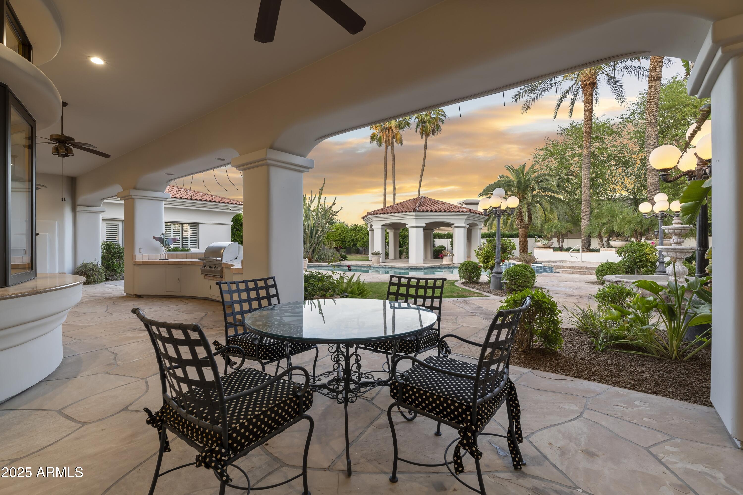 CAMELBACK COUNTRY ESTATES - Residential
