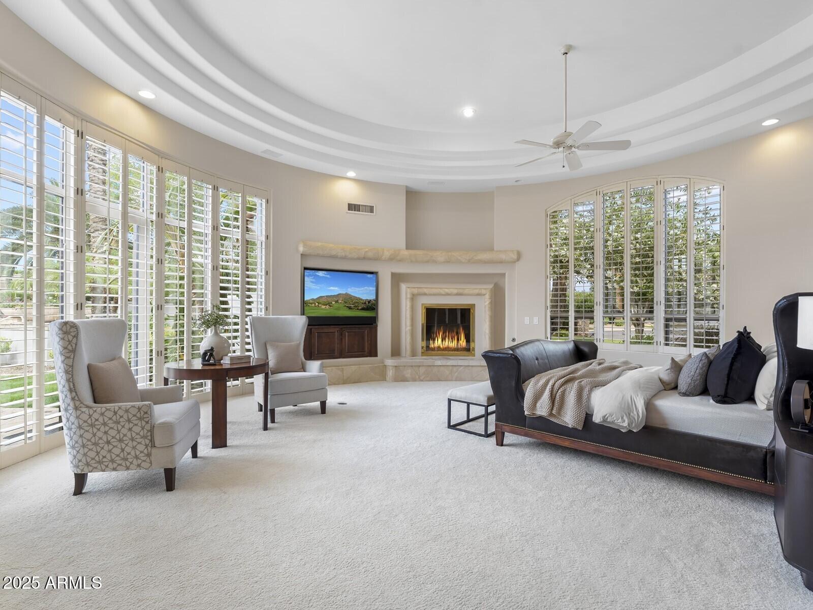 CAMELBACK COUNTRY ESTATES - Residential