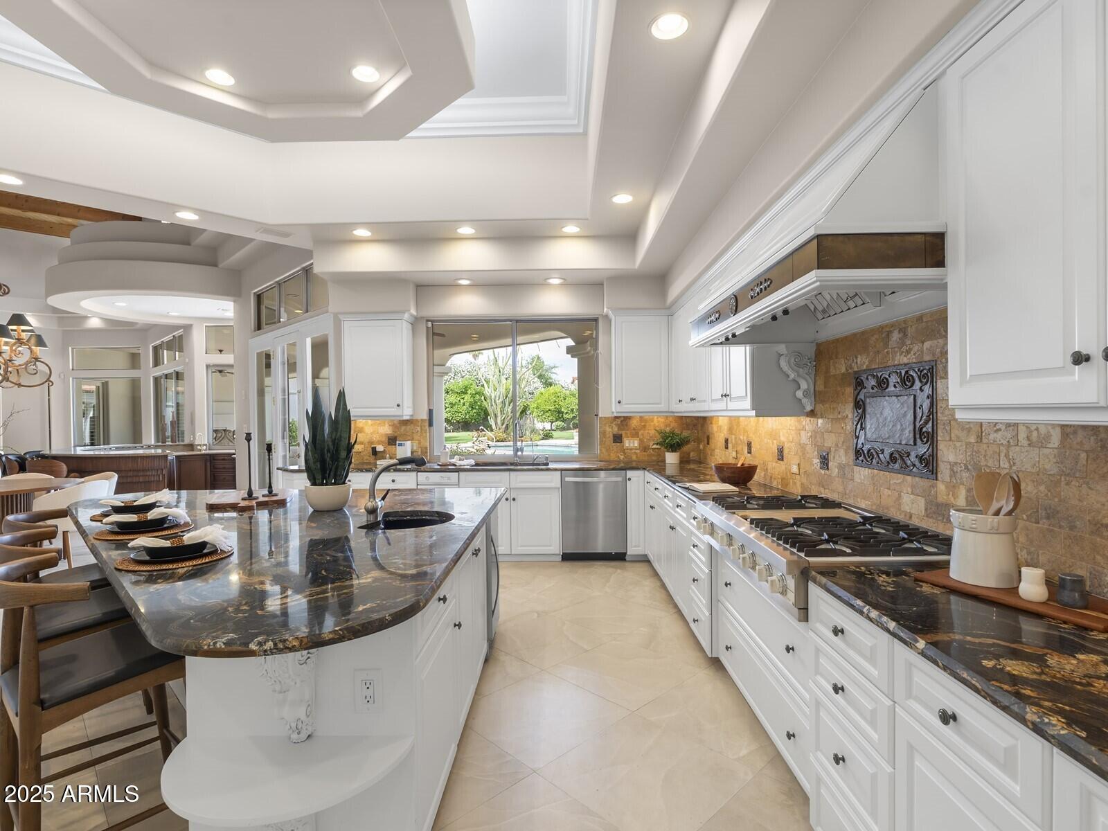 CAMELBACK COUNTRY ESTATES - Residential