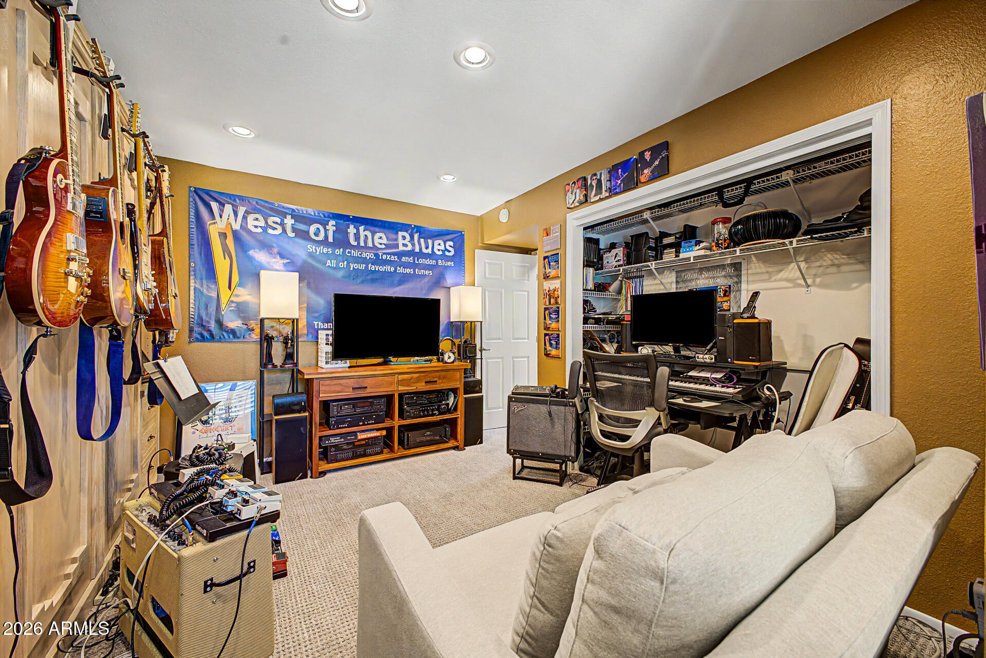 SUN CITY WEST 33 LOT 1-40 TR A-E - Residential