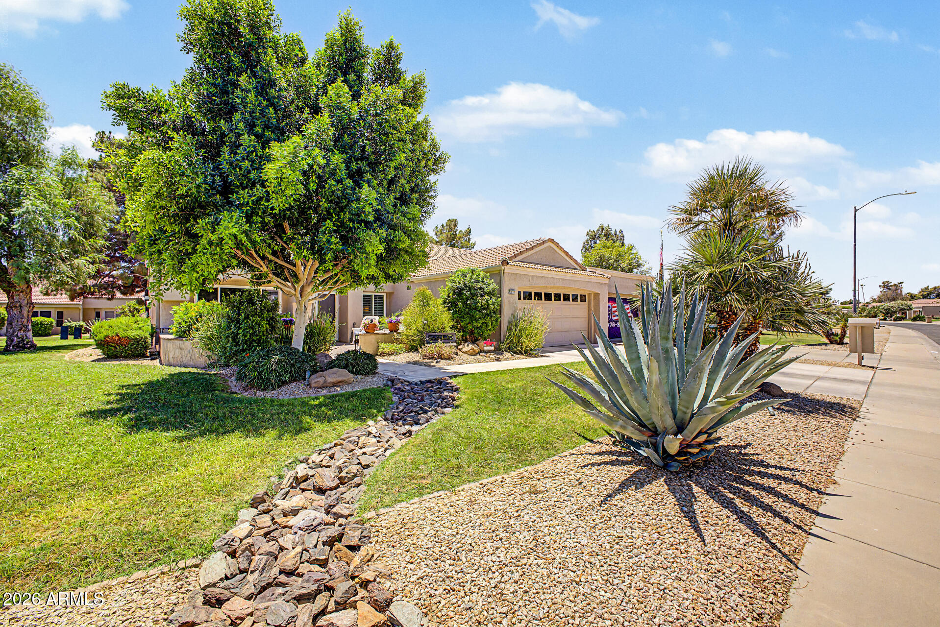 SUN CITY WEST 33 LOT 1-40 TR A-E - Residential