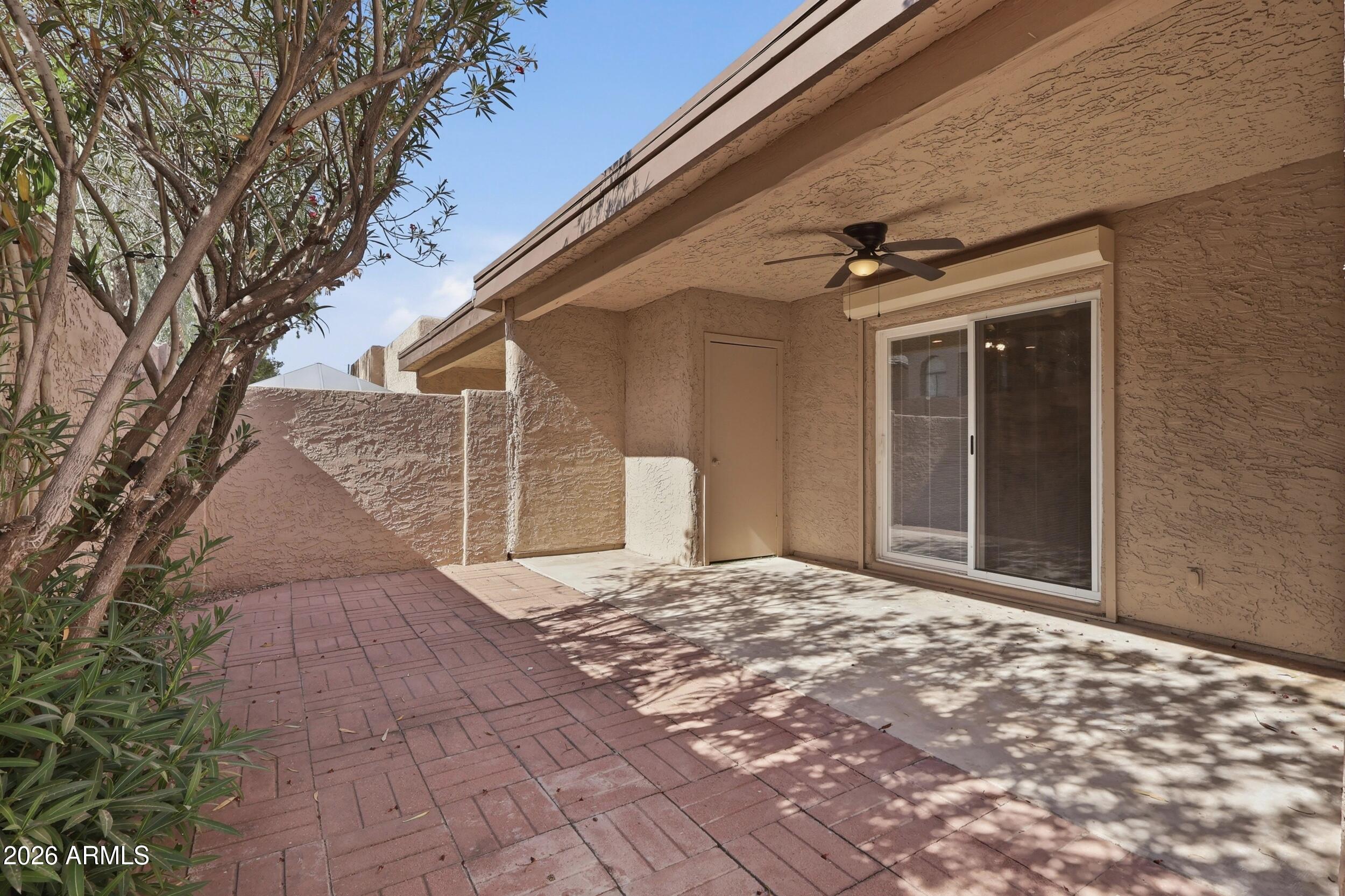 LAS ALEGRES - Residential