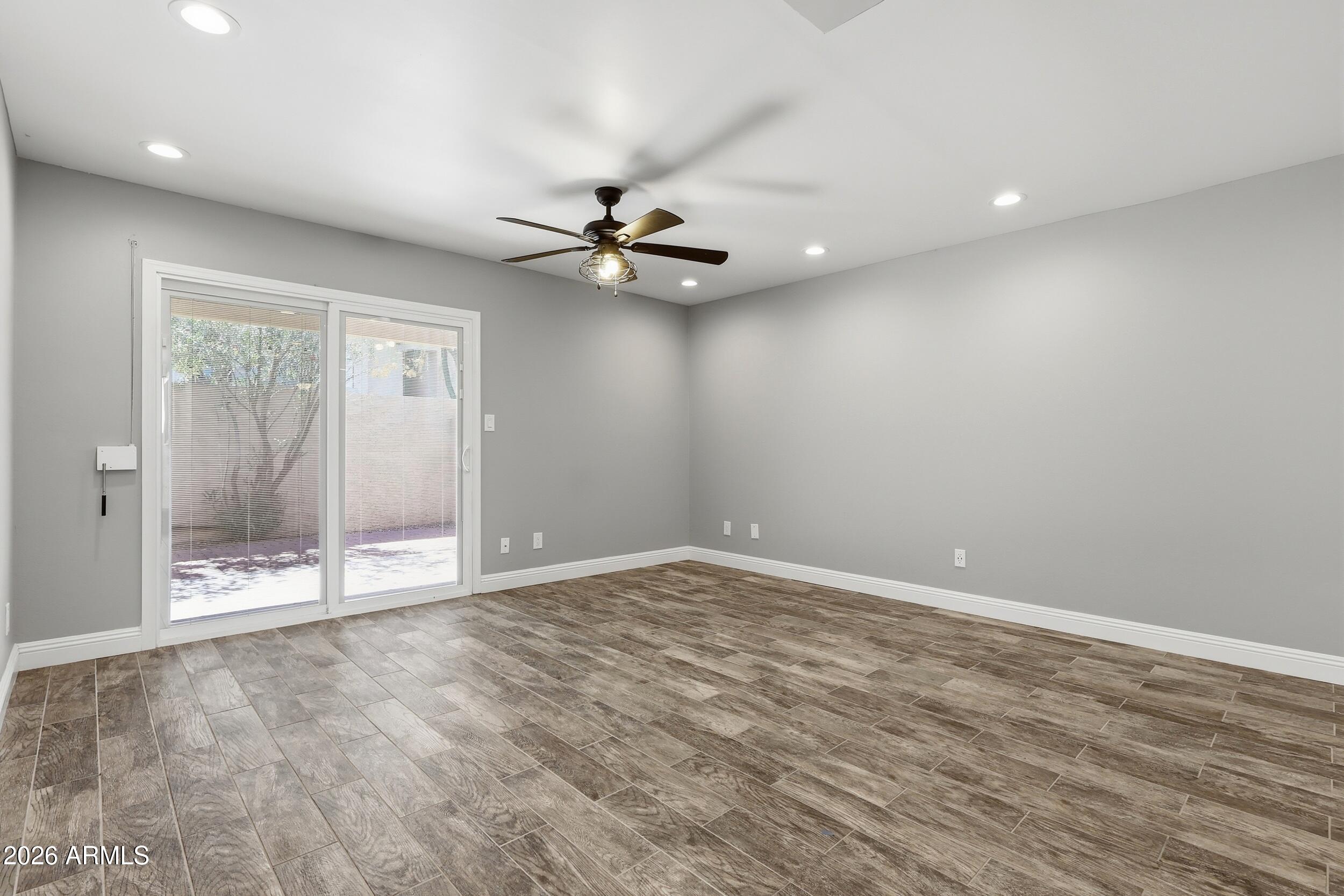 LAS ALEGRES - Residential