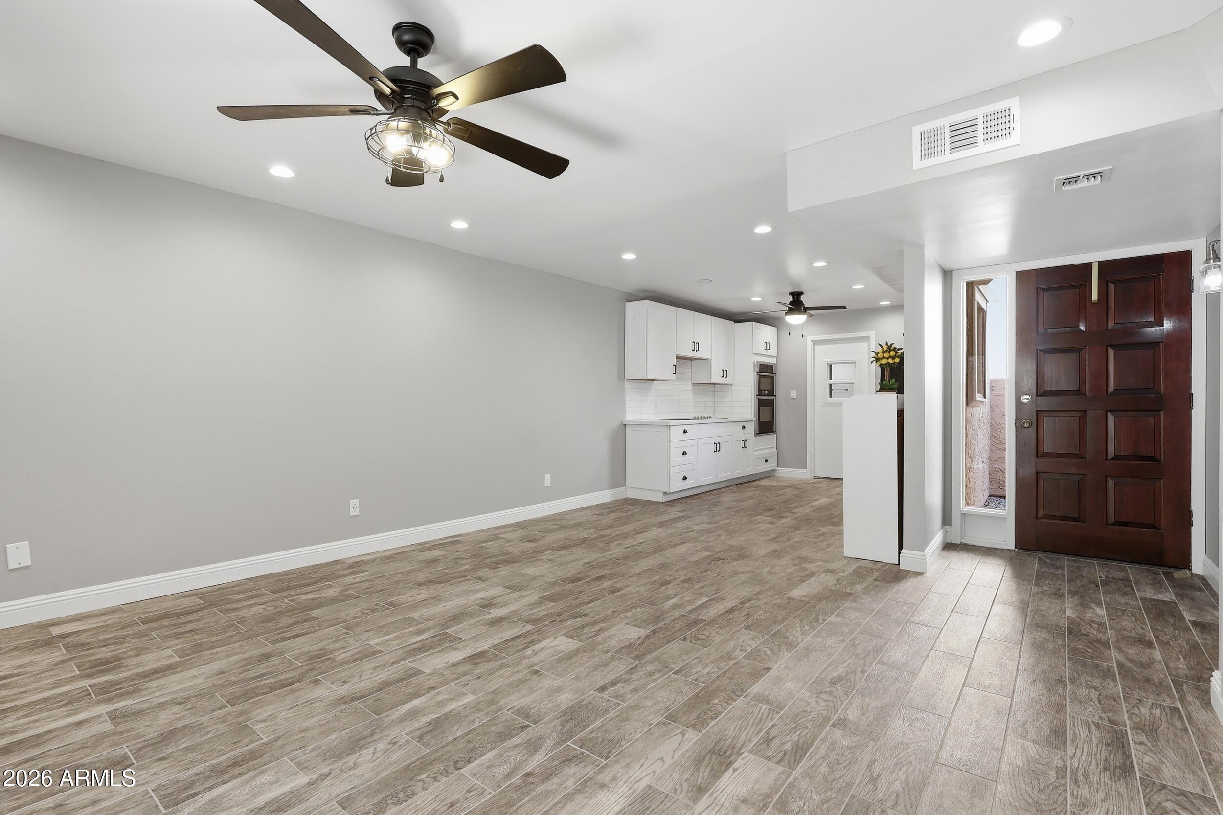 LAS ALEGRES - Residential