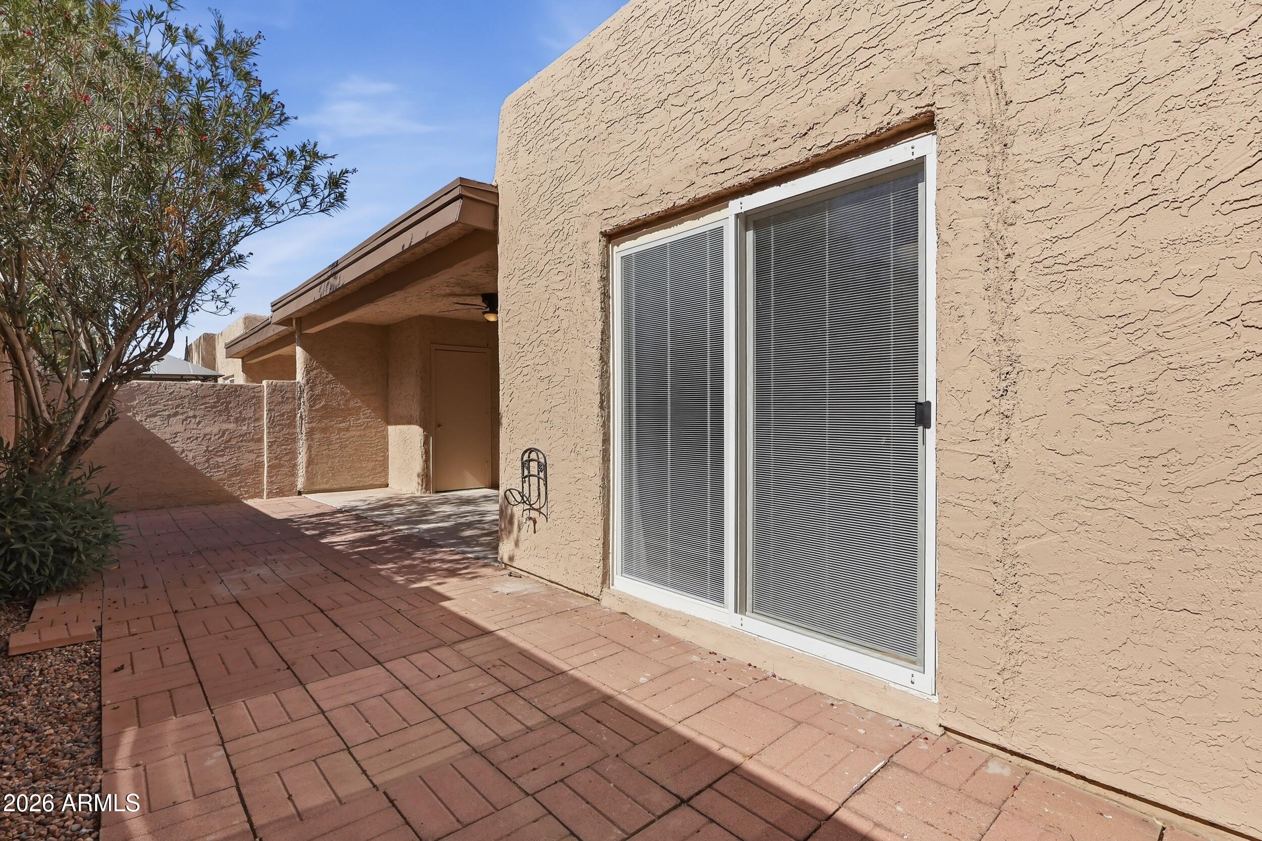 LAS ALEGRES - Residential