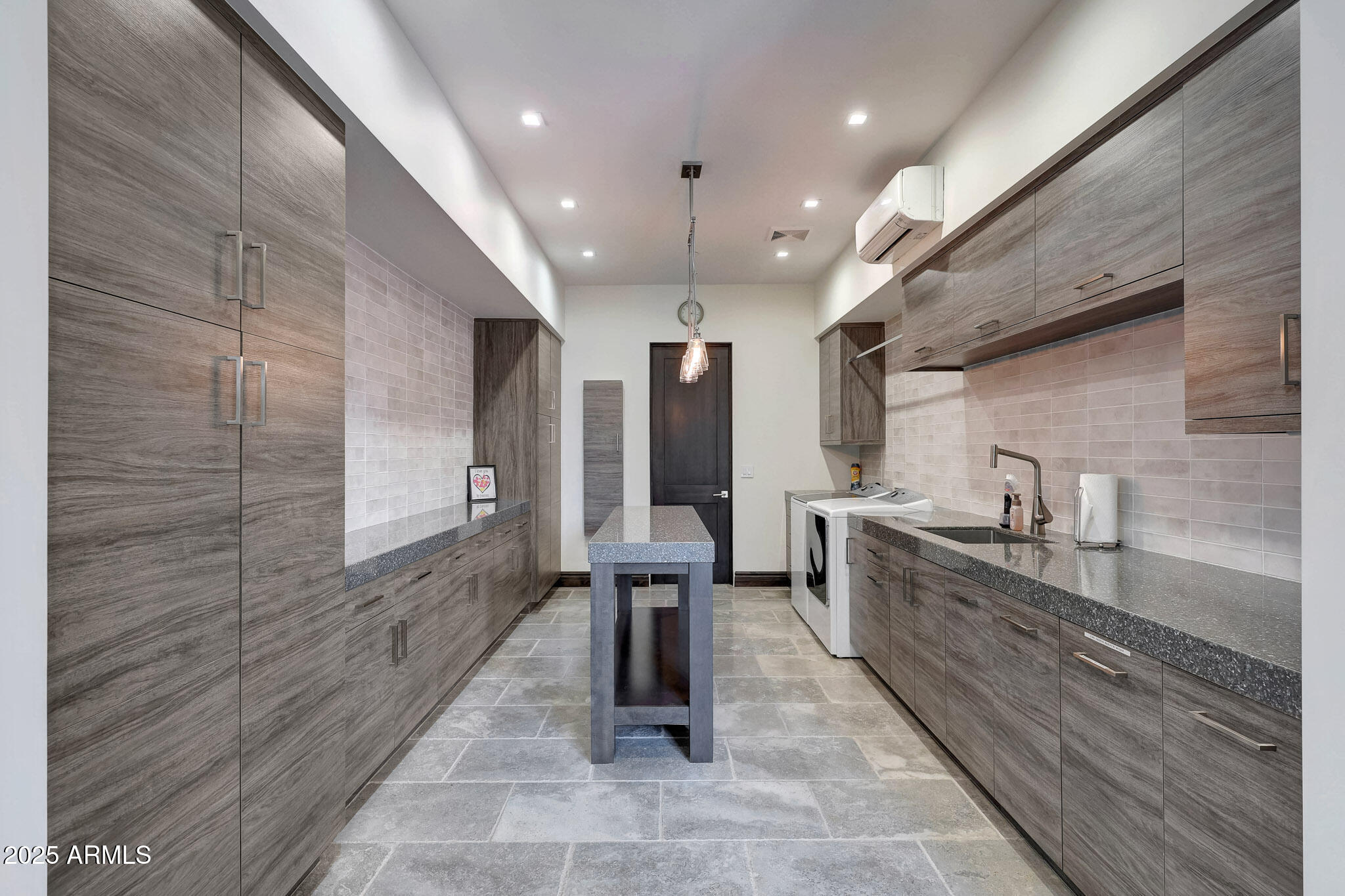 PRADO ESTATES - Residential
