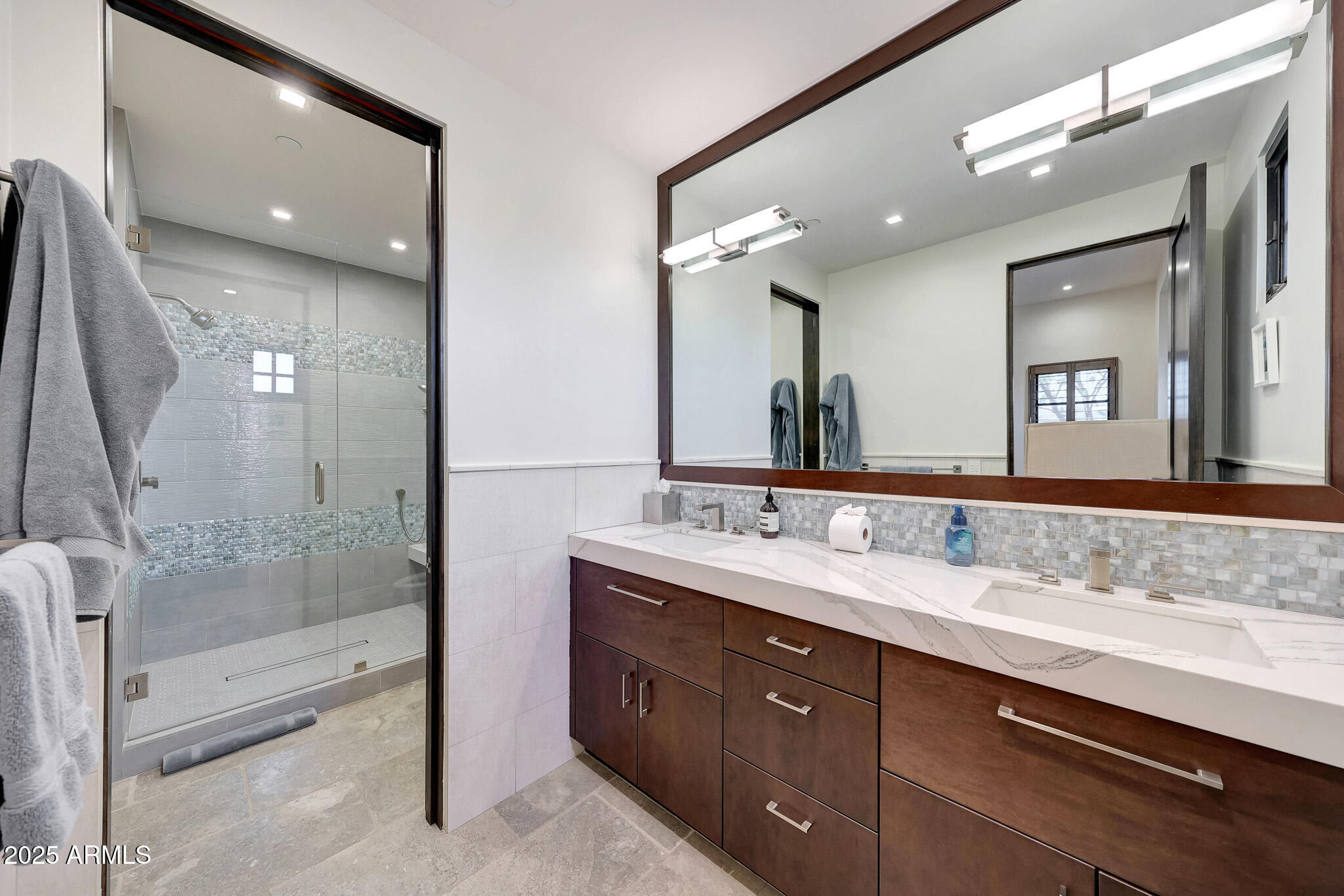 PRADO ESTATES - Residential