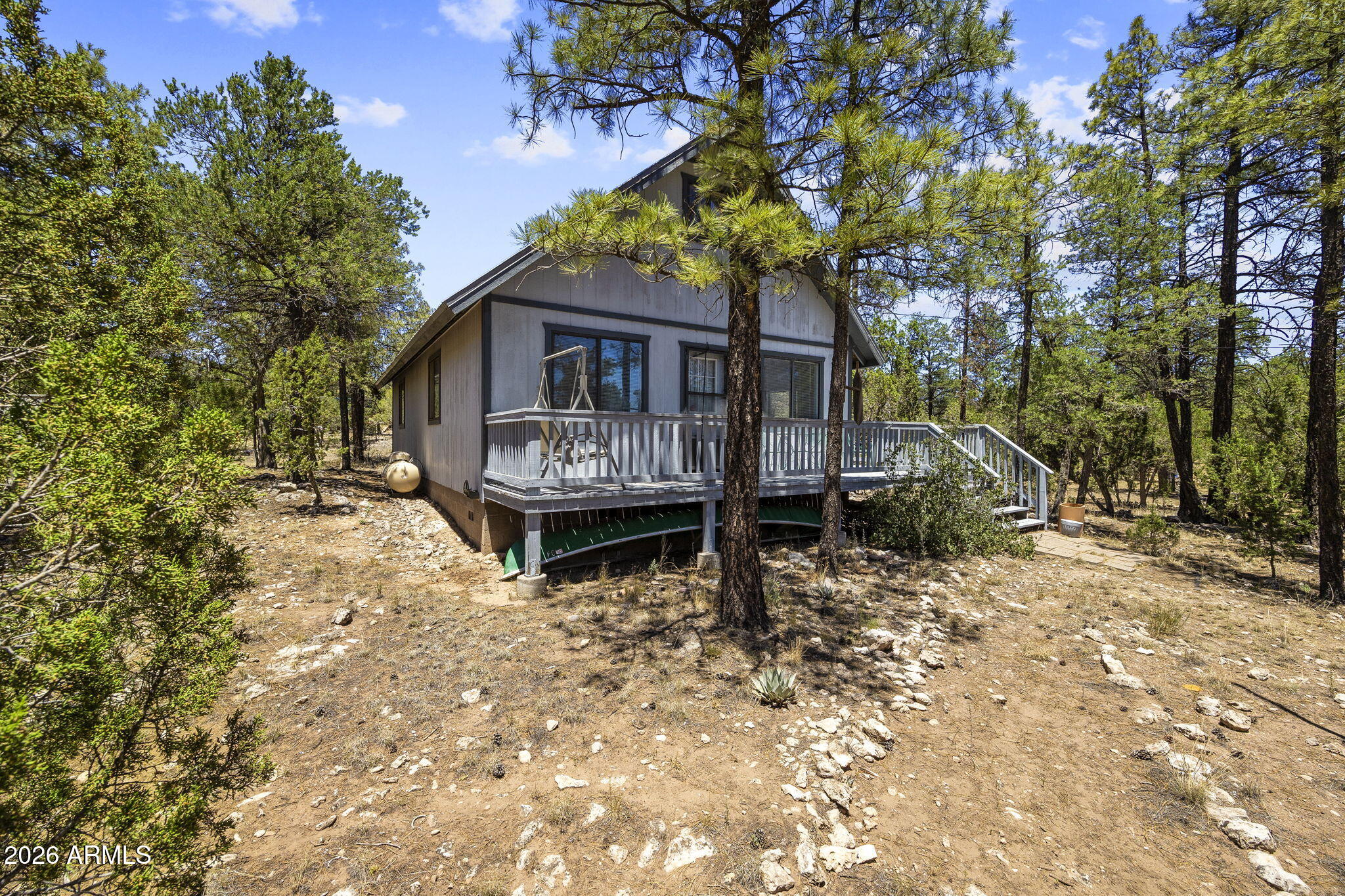 PINE SHADOWS - Residential