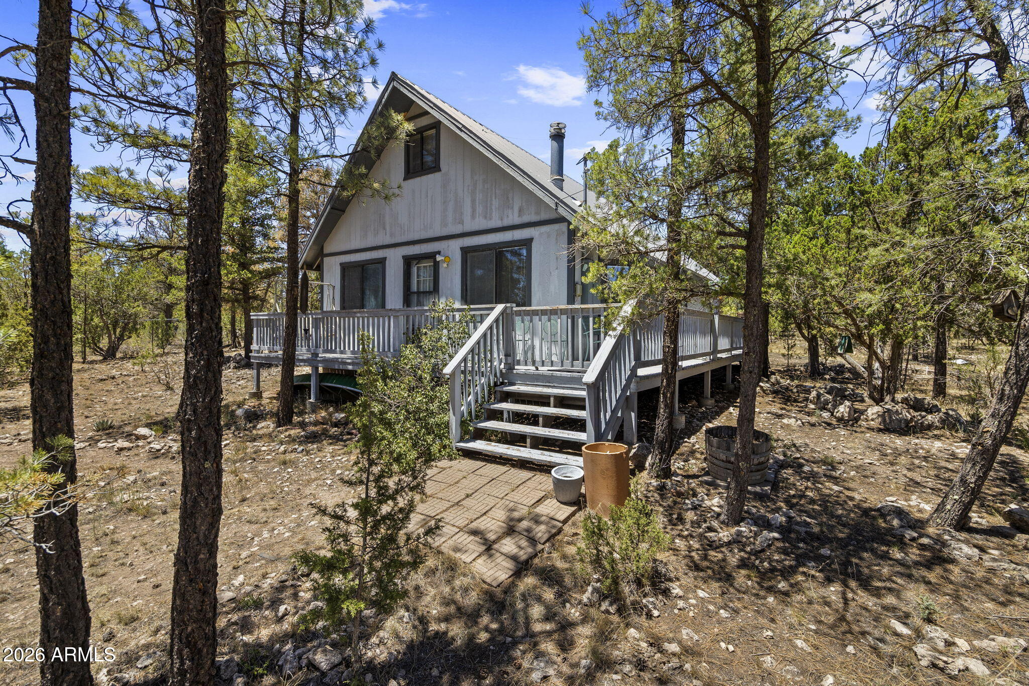 PINE SHADOWS - Residential