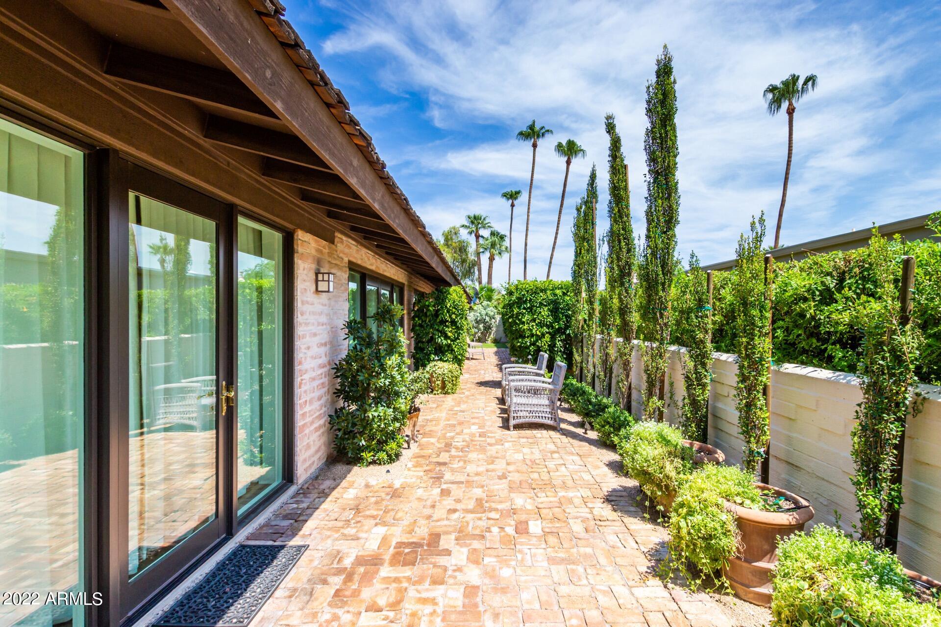 COLONIA MIRAMONTE - Residential