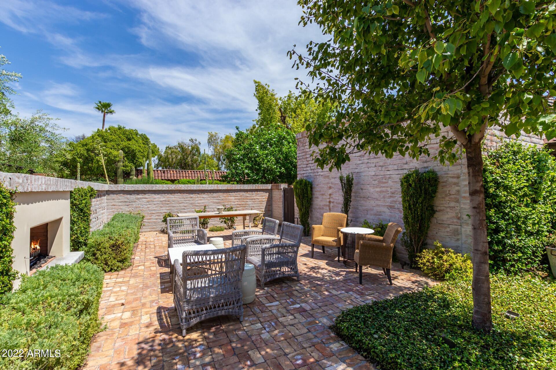 COLONIA MIRAMONTE - Residential