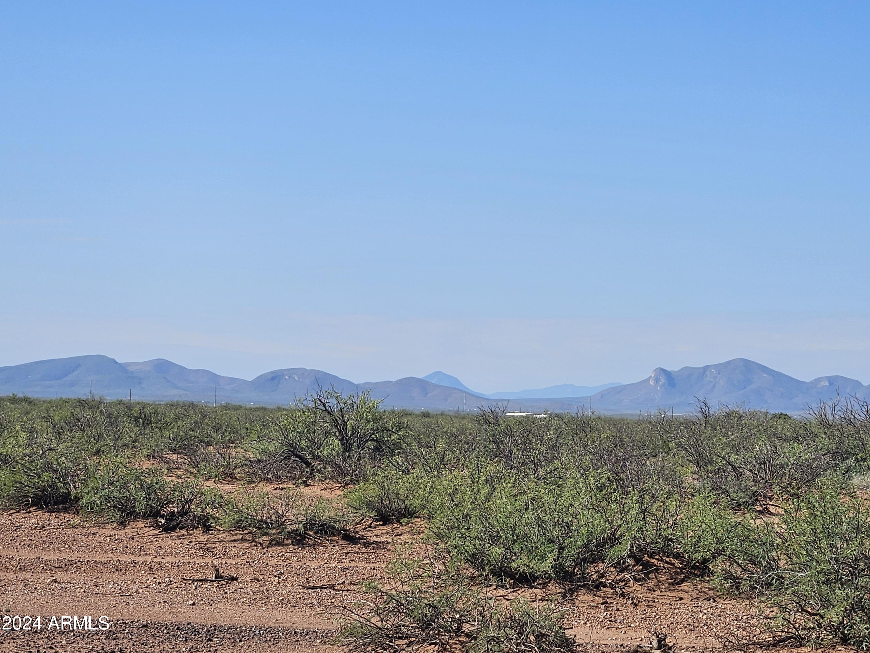 COCHISE COLLEGE ESTATES - Land