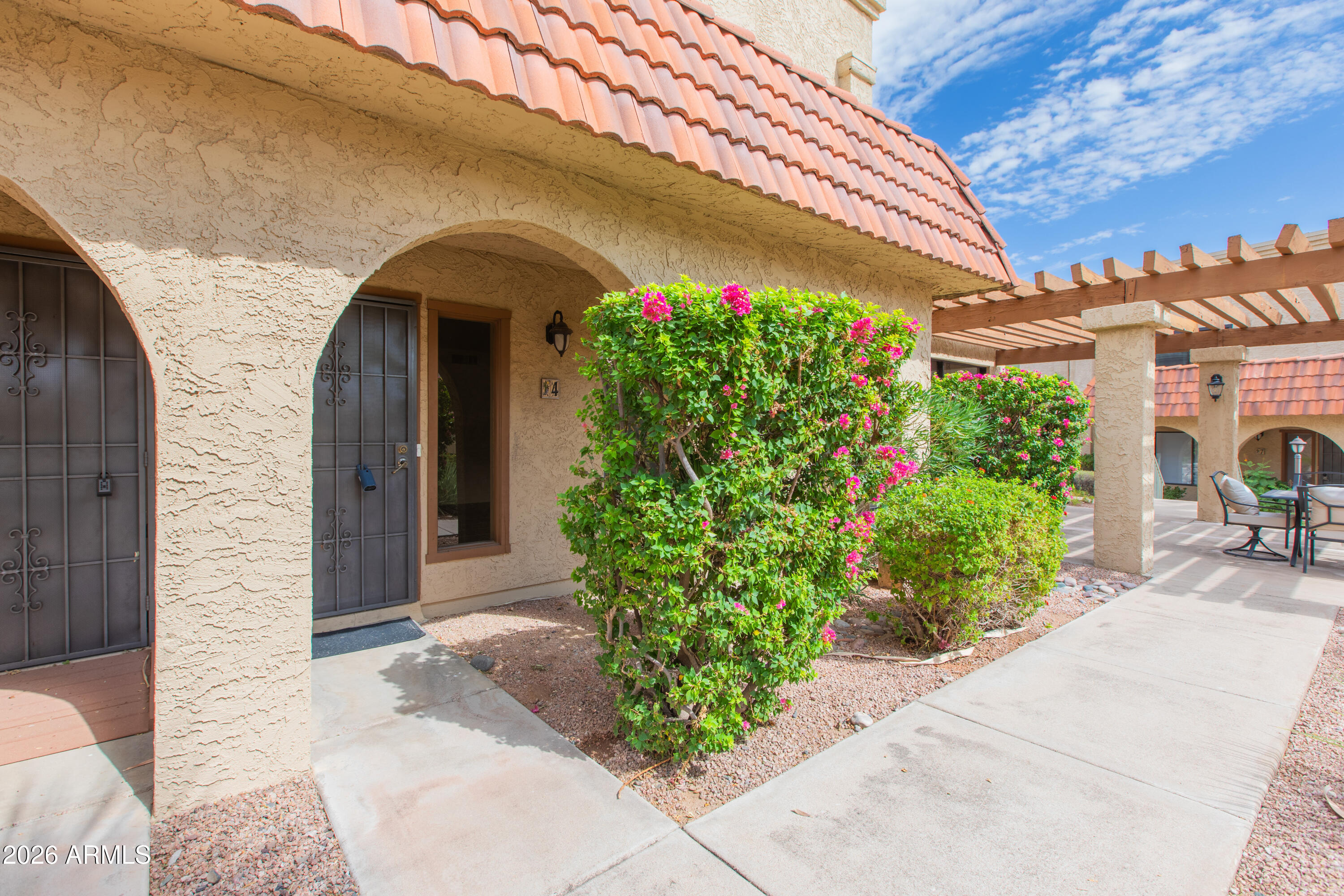 Shadow Canyon Townhomes - Residential