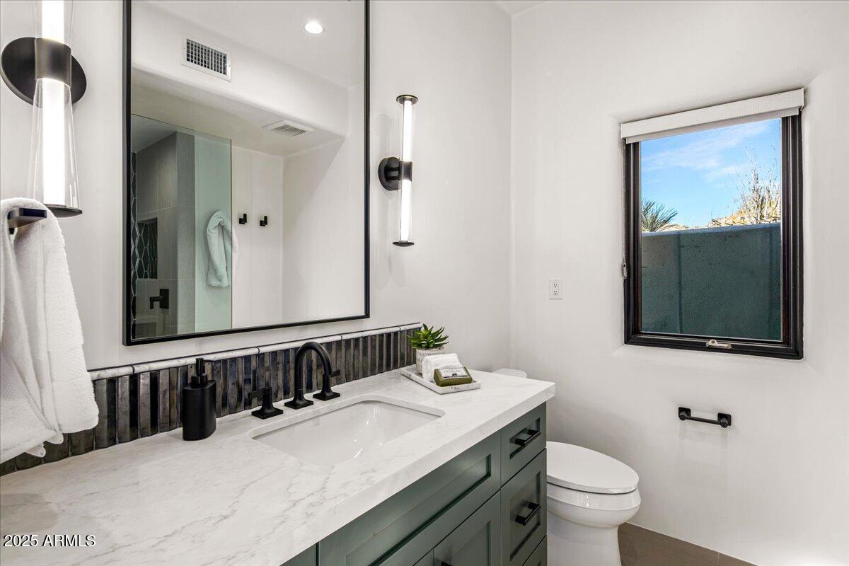CANYON HEIGHTS - Residential