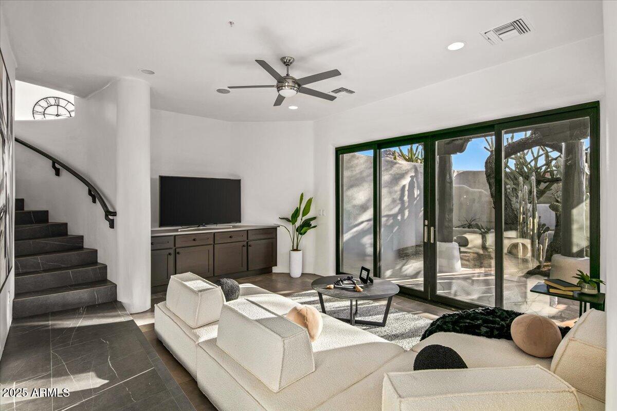 CANYON HEIGHTS - Residential