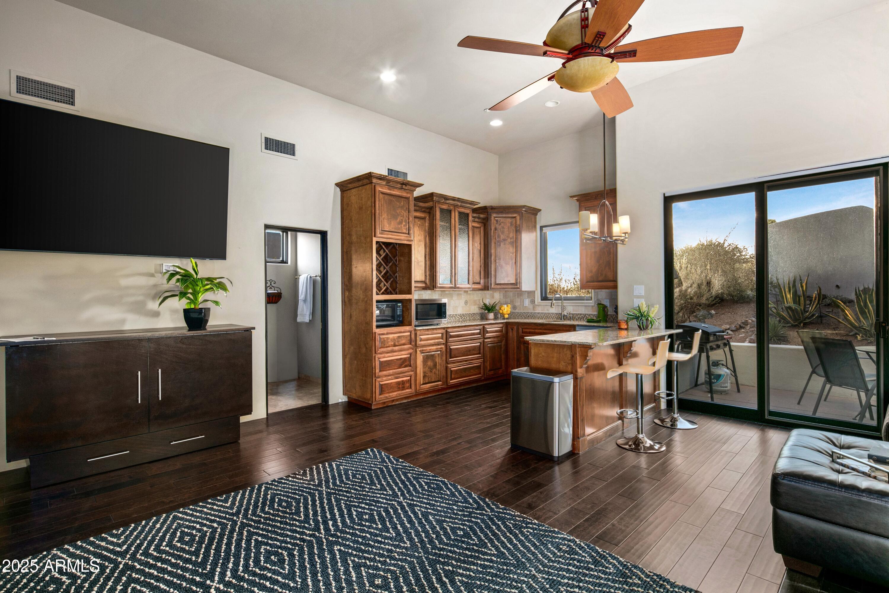 CANYON HEIGHTS - Residential
