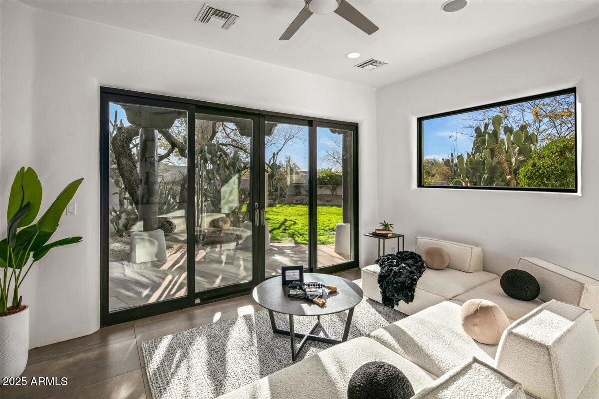 CANYON HEIGHTS - Residential