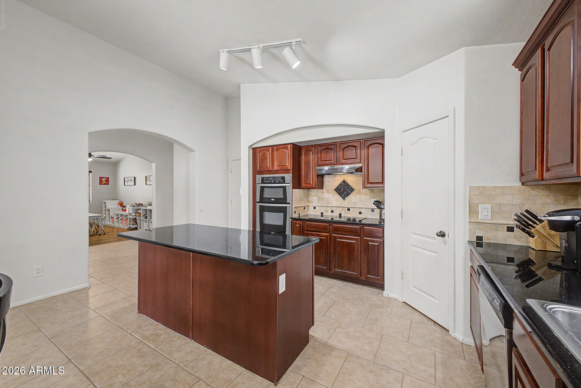 DESERT PEAK UNIT 4 - Residential