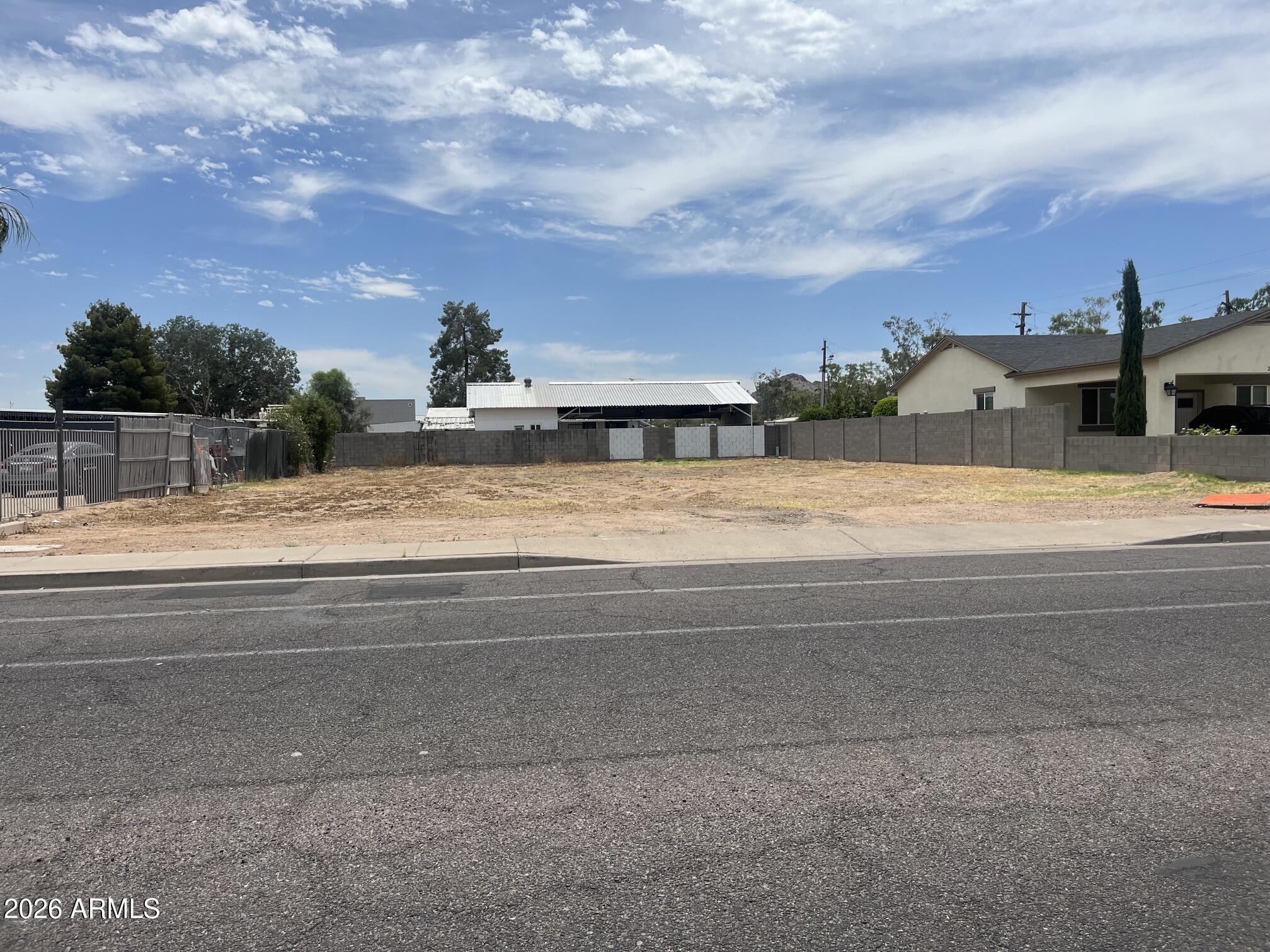 BELLA VALLE LOT 1-16 PT 17-24 - Land