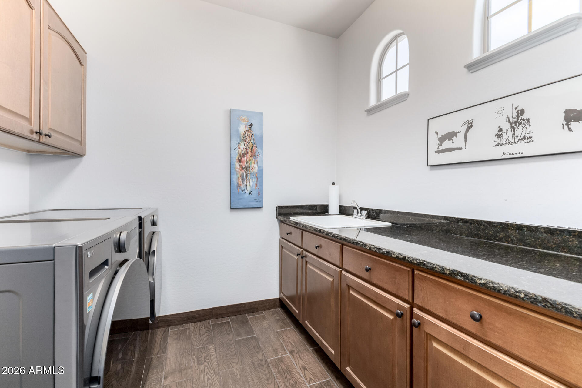 LOS PORTALES - Residential