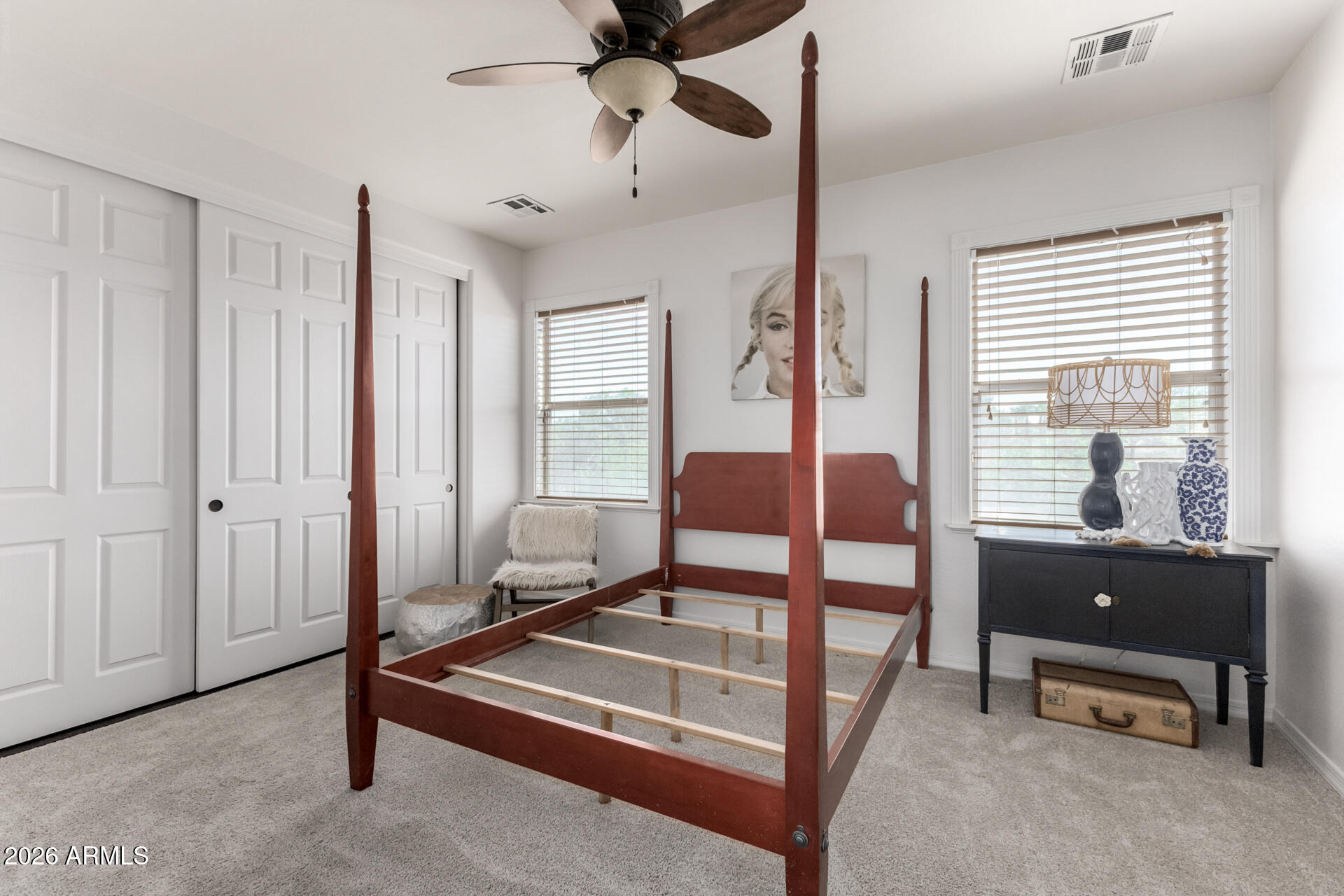 LOS PORTALES - Residential