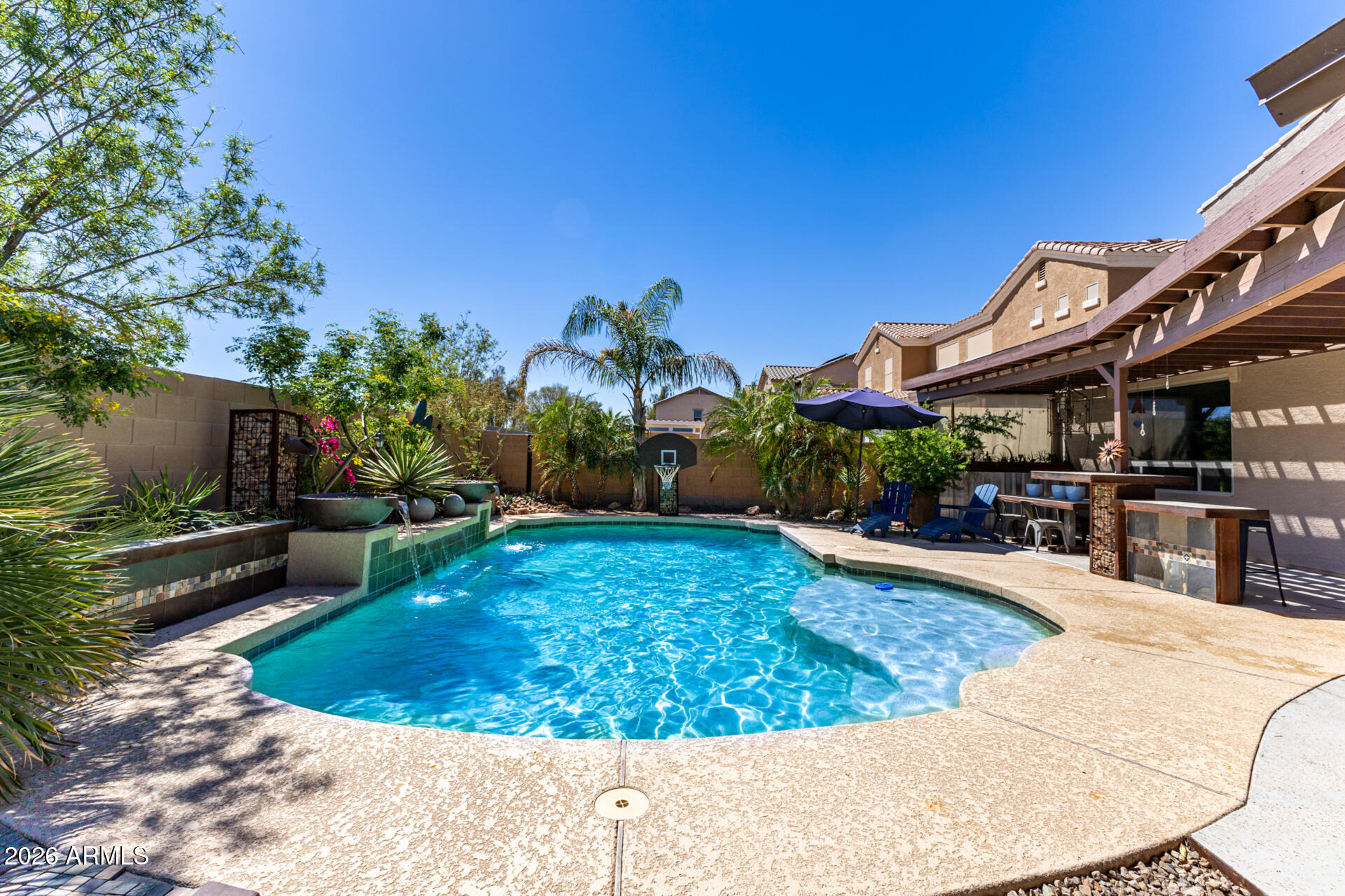 LOS PORTALES - Residential