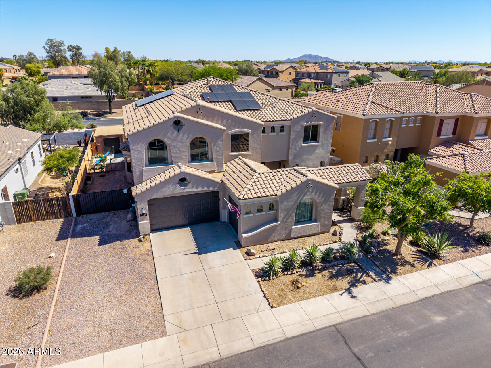 LOS PORTALES - Residential
