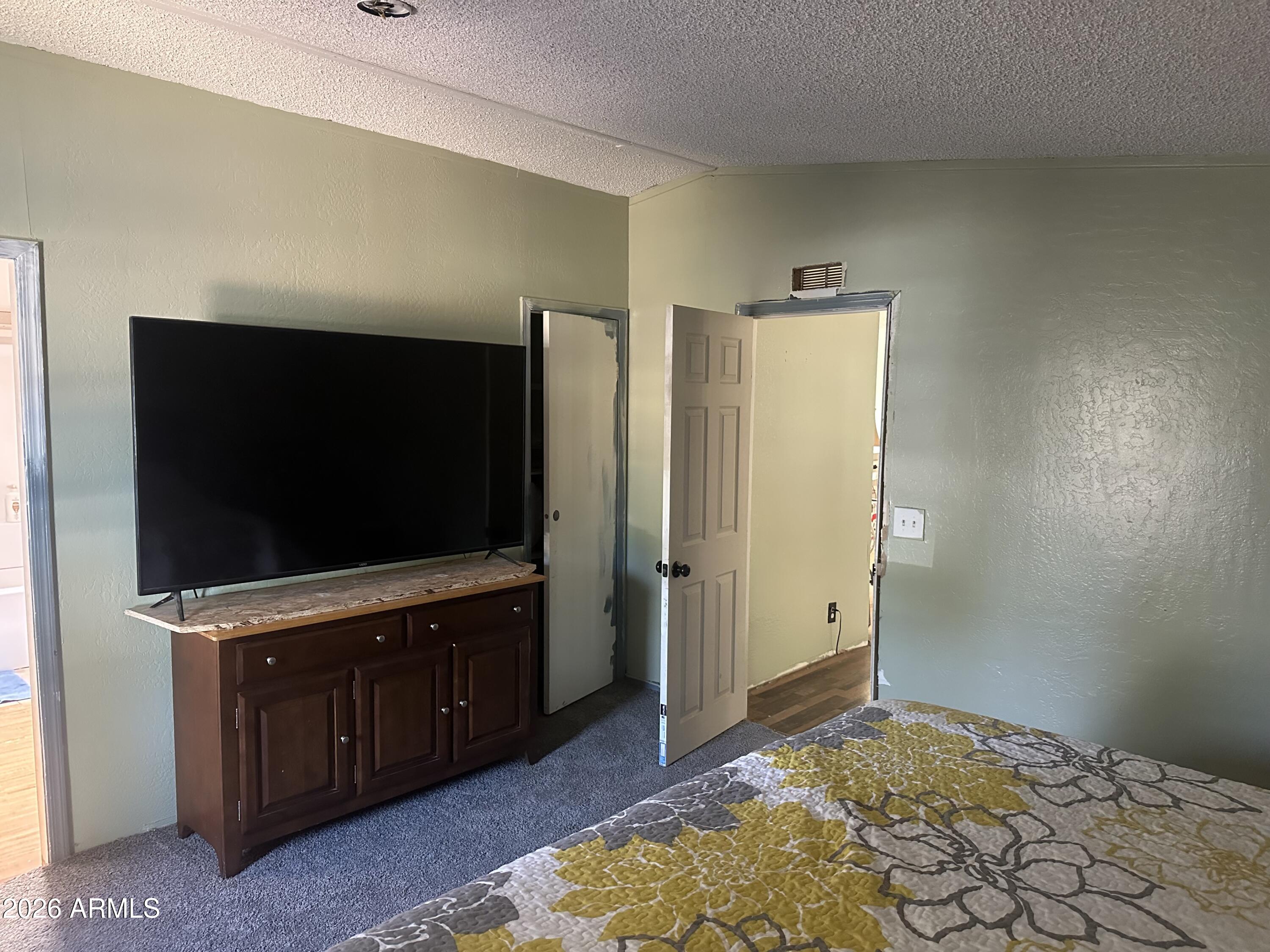 ELLKINS ACRES - Residential