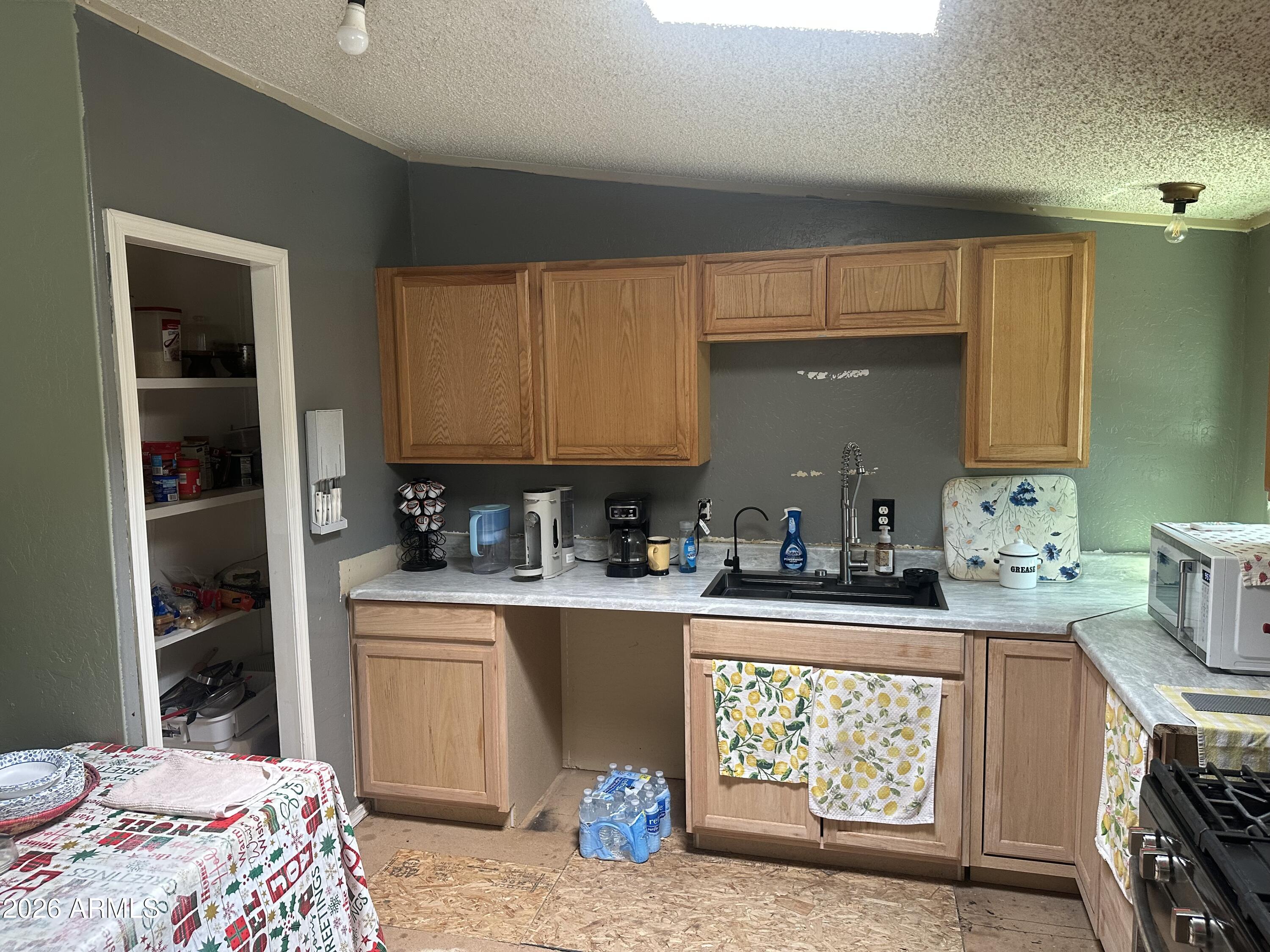 ELLKINS ACRES - Residential