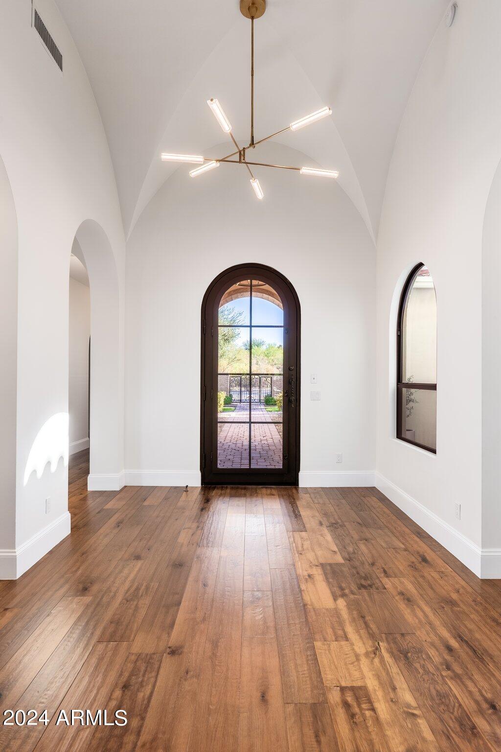 GARY ESTATES - Residential