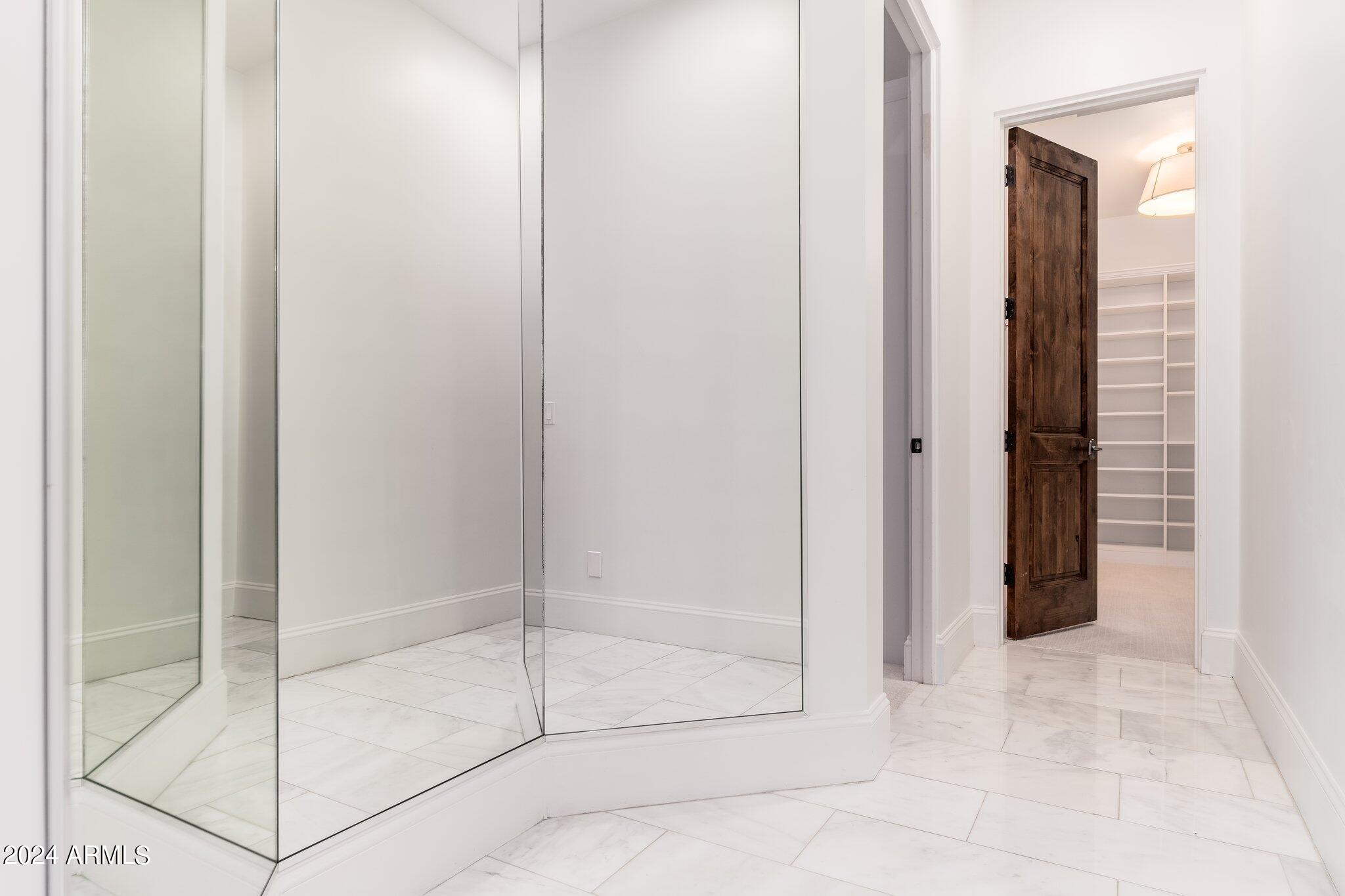 GARY ESTATES - Residential