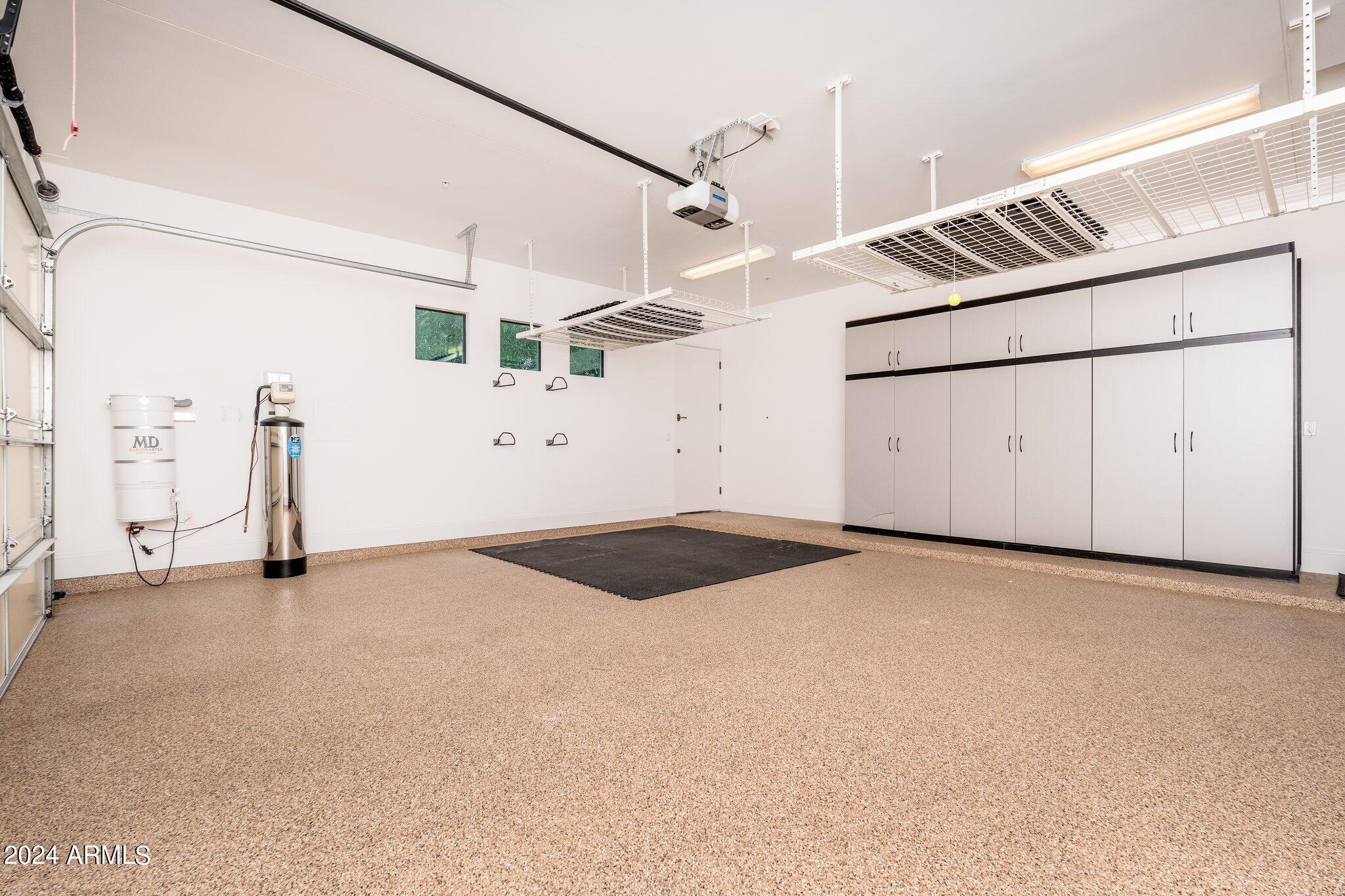 GARY ESTATES - Residential