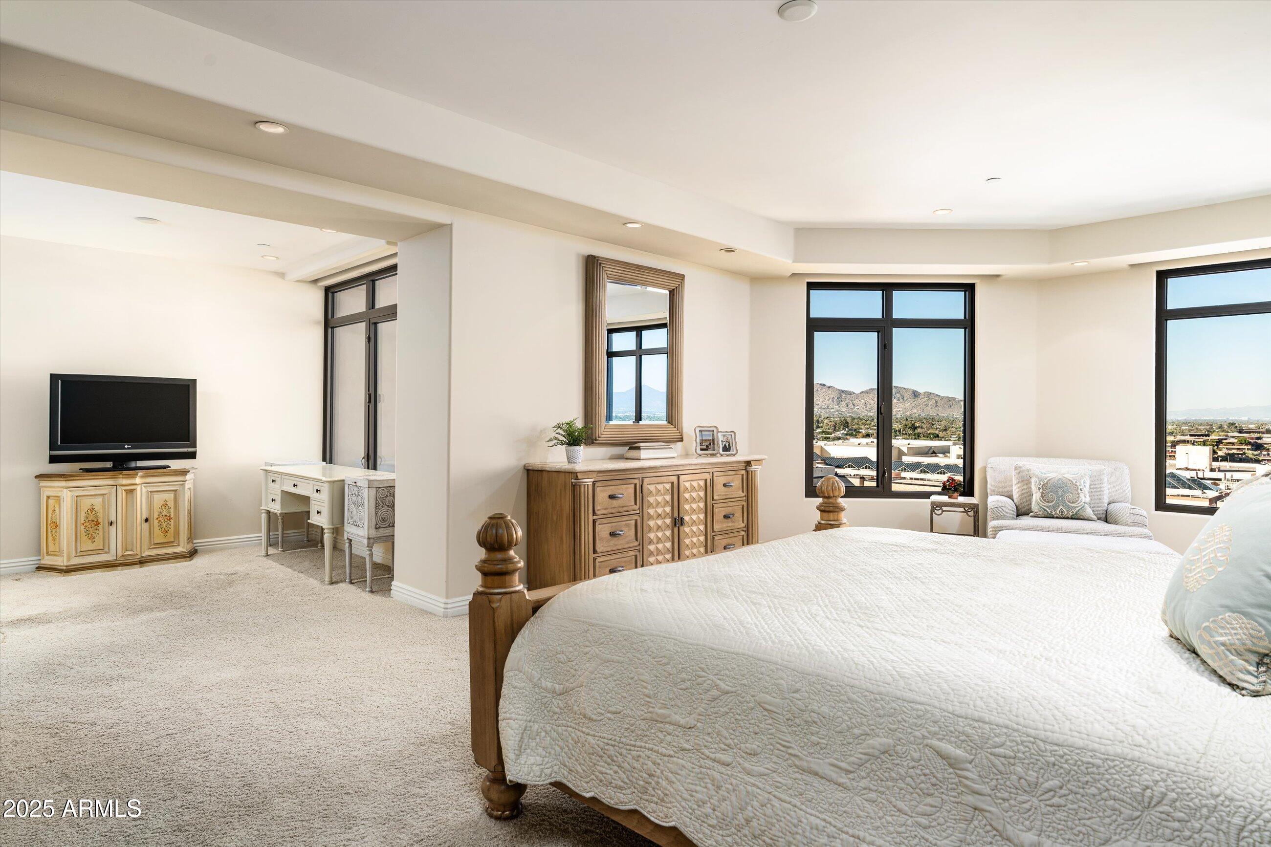 Scottsdale Waterfront Residences - Residential
